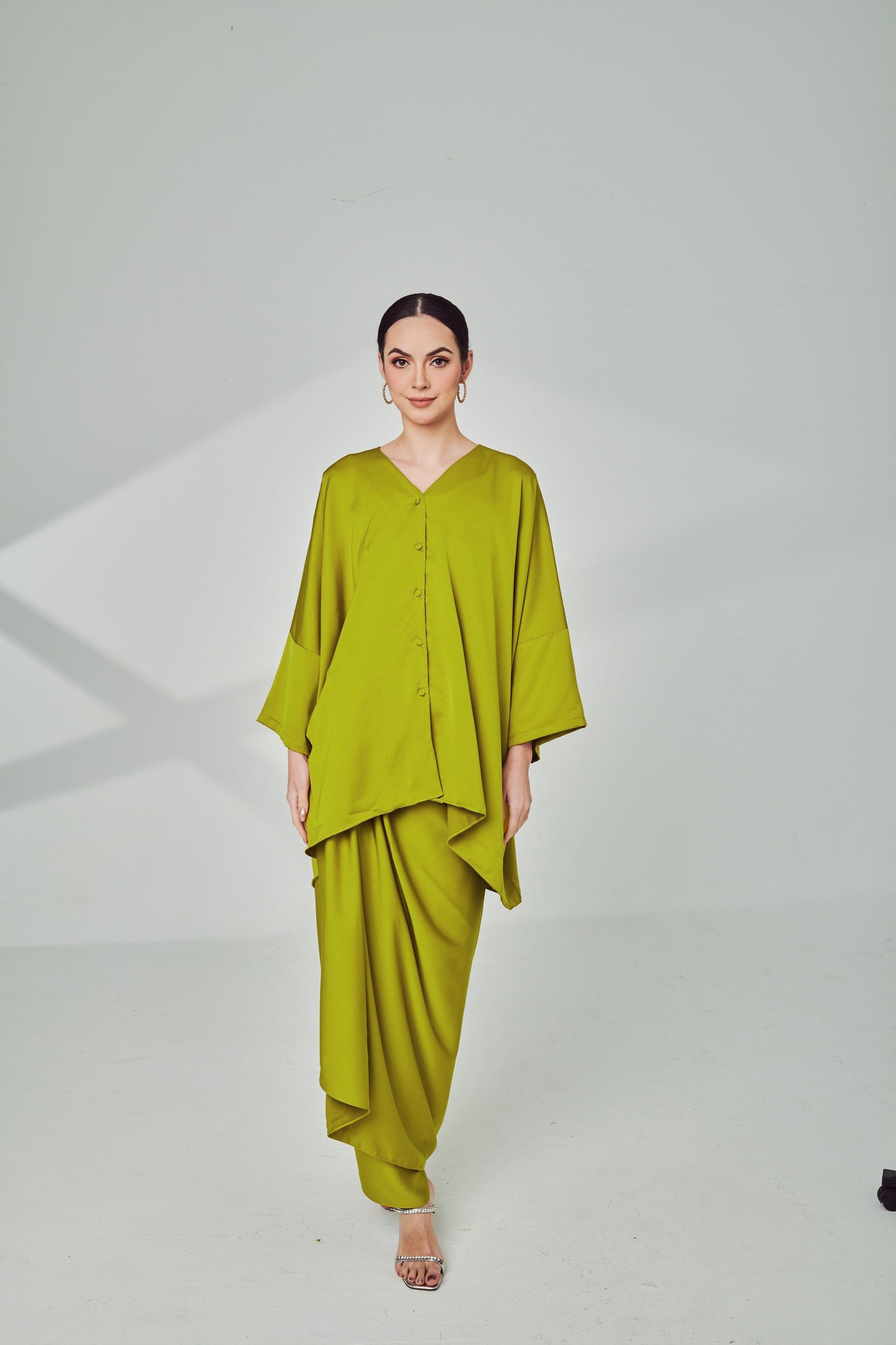 Vienna Satin Set (As-Is)