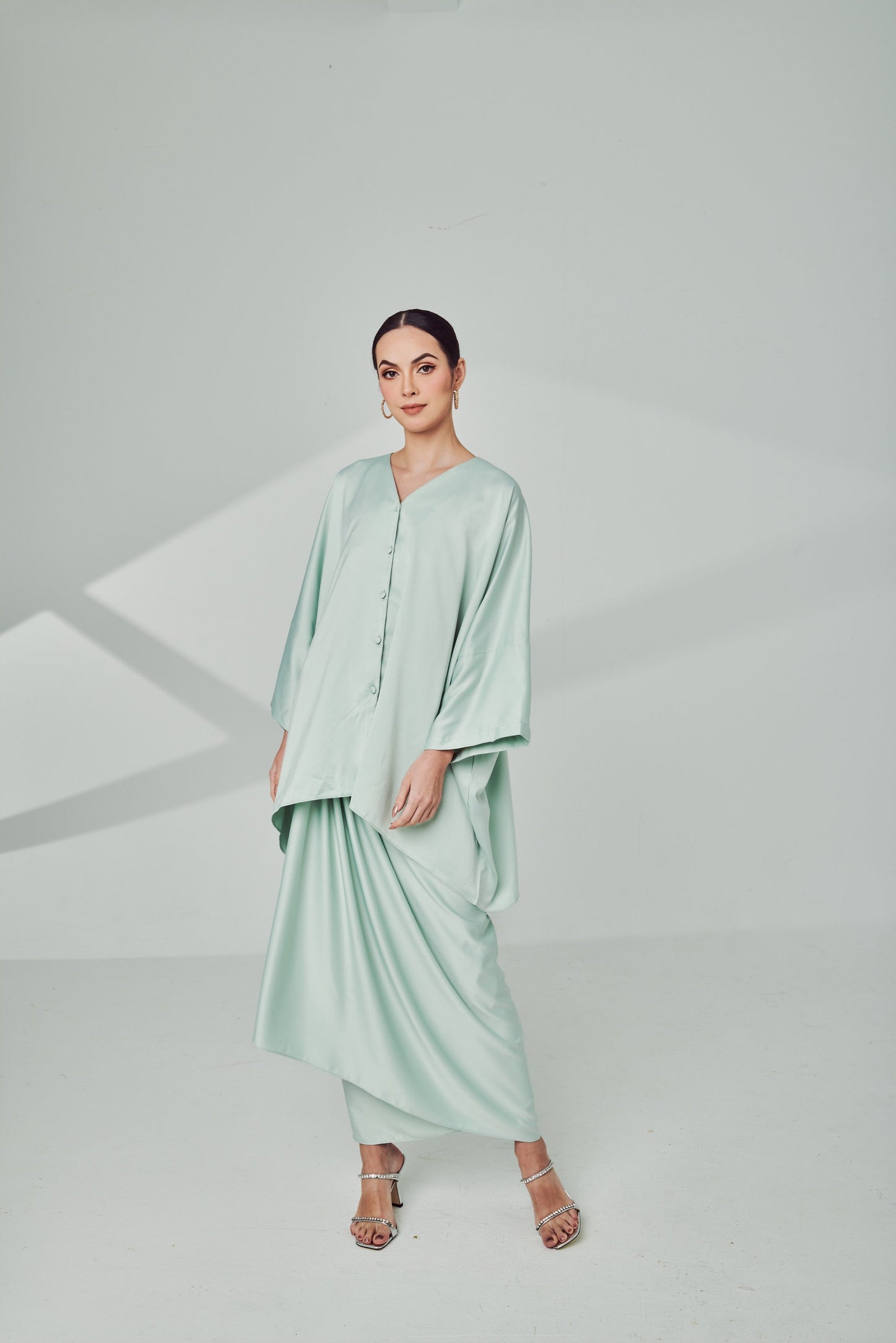 Vienna Satin Set (As-Is)