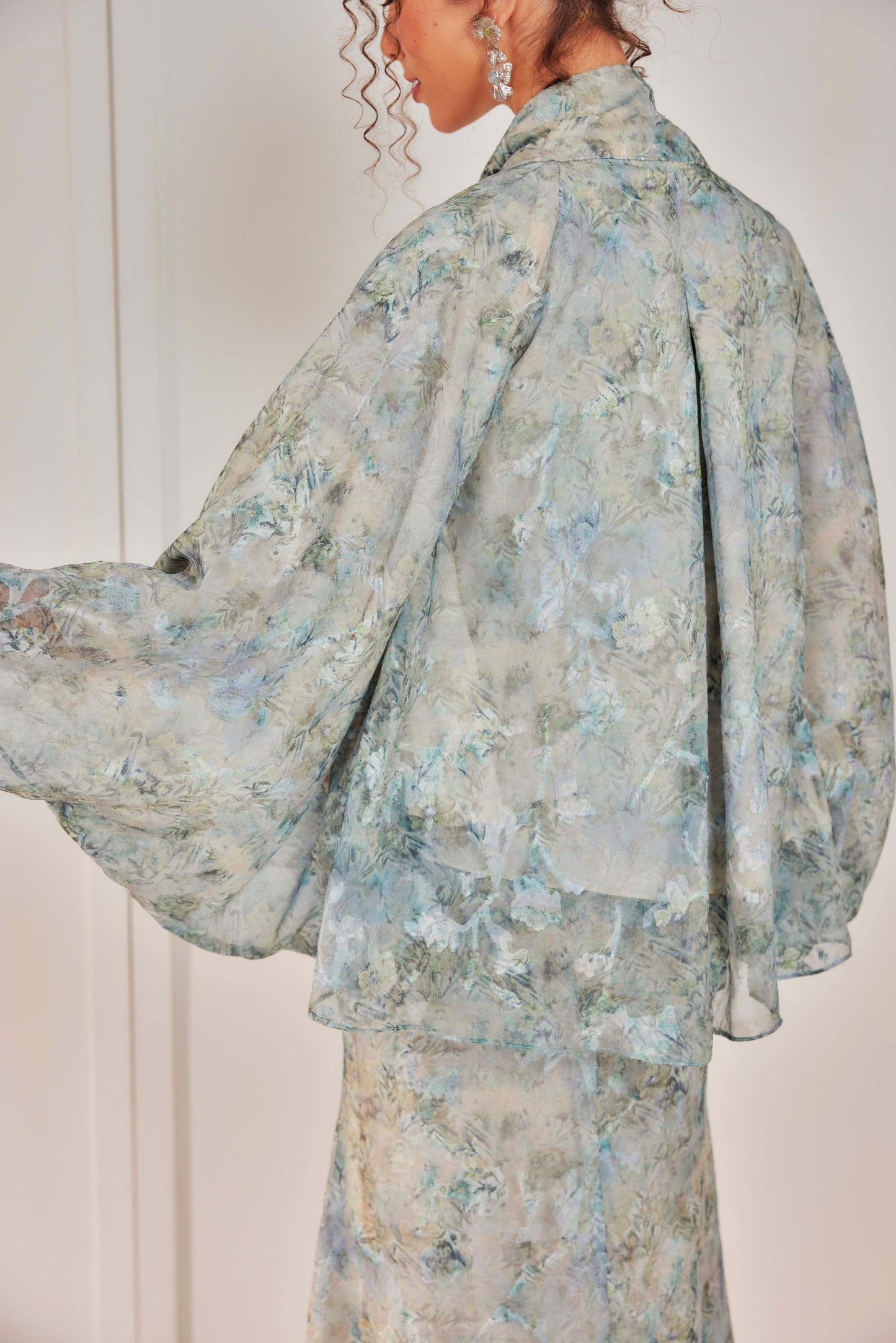 Venetta Two-piece Jacquard Chiffon Dress Set - Vintage Garden Floral (Full Lining)