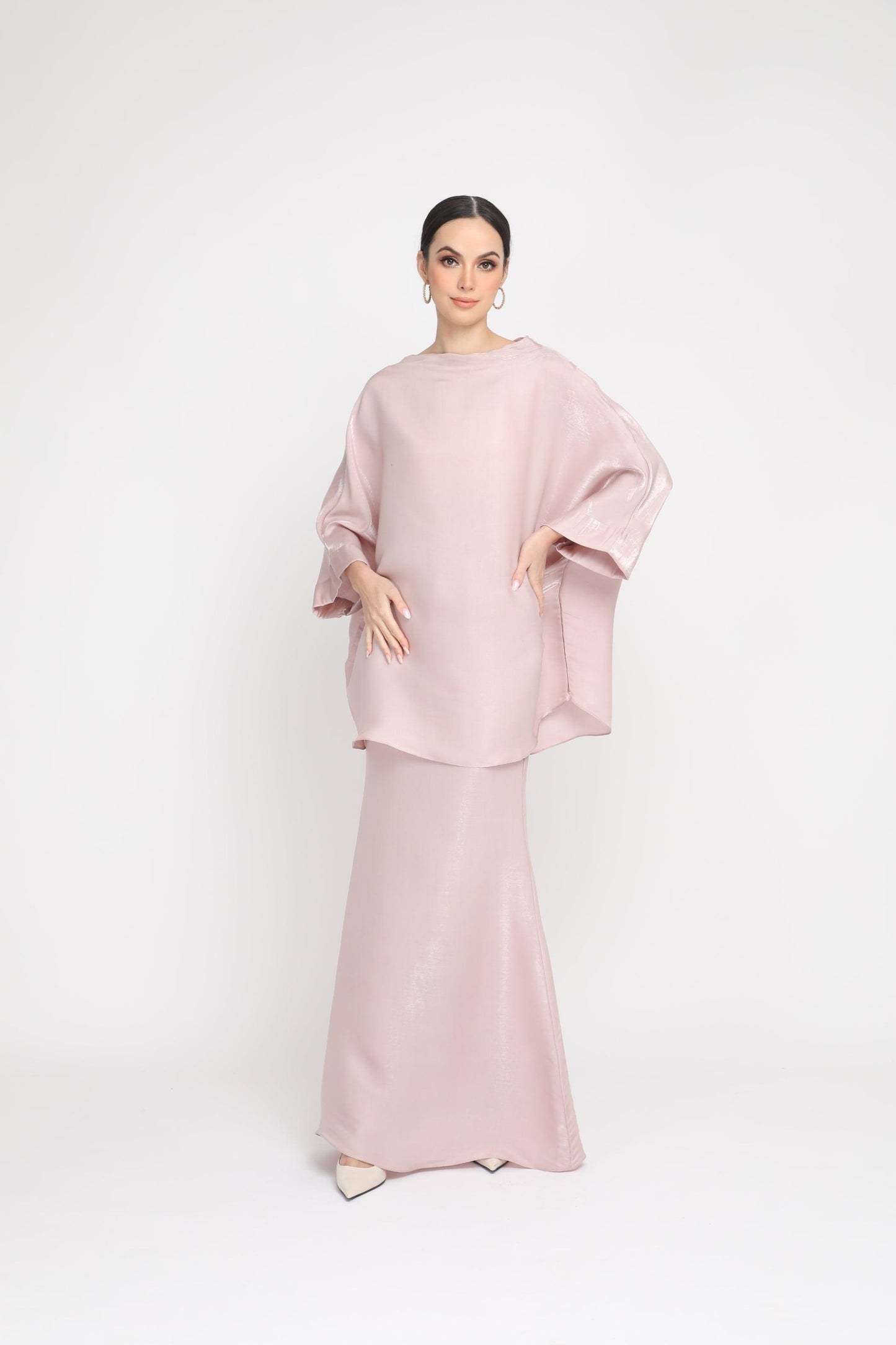 Dailee Shimmer Two-Piece set