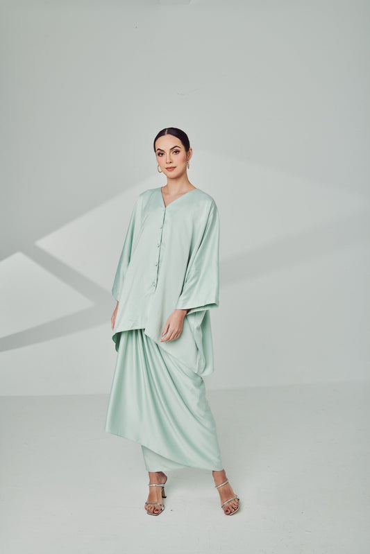 Vienna Satin Set (As-Is)