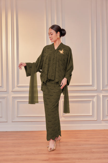 Indah Ratu Embroidery Kebaya (Fully Lined)