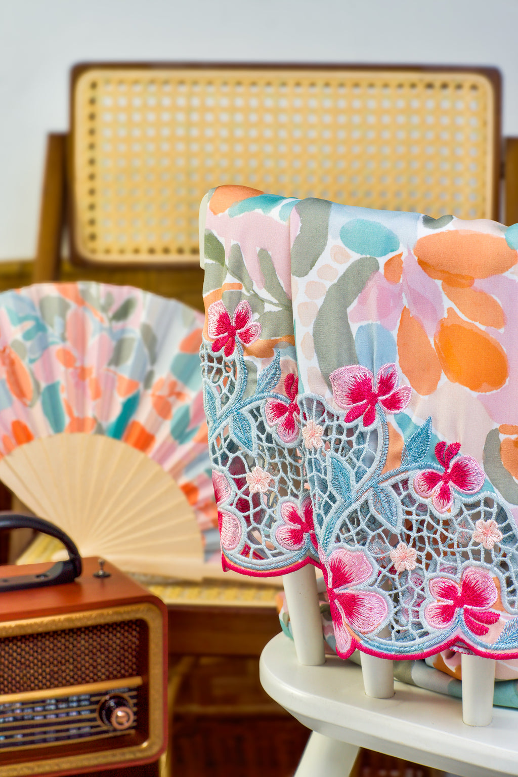 23 - Tanjung Puspita - Kebarung Sulam Goyang Set With Matching Fan & Selendang