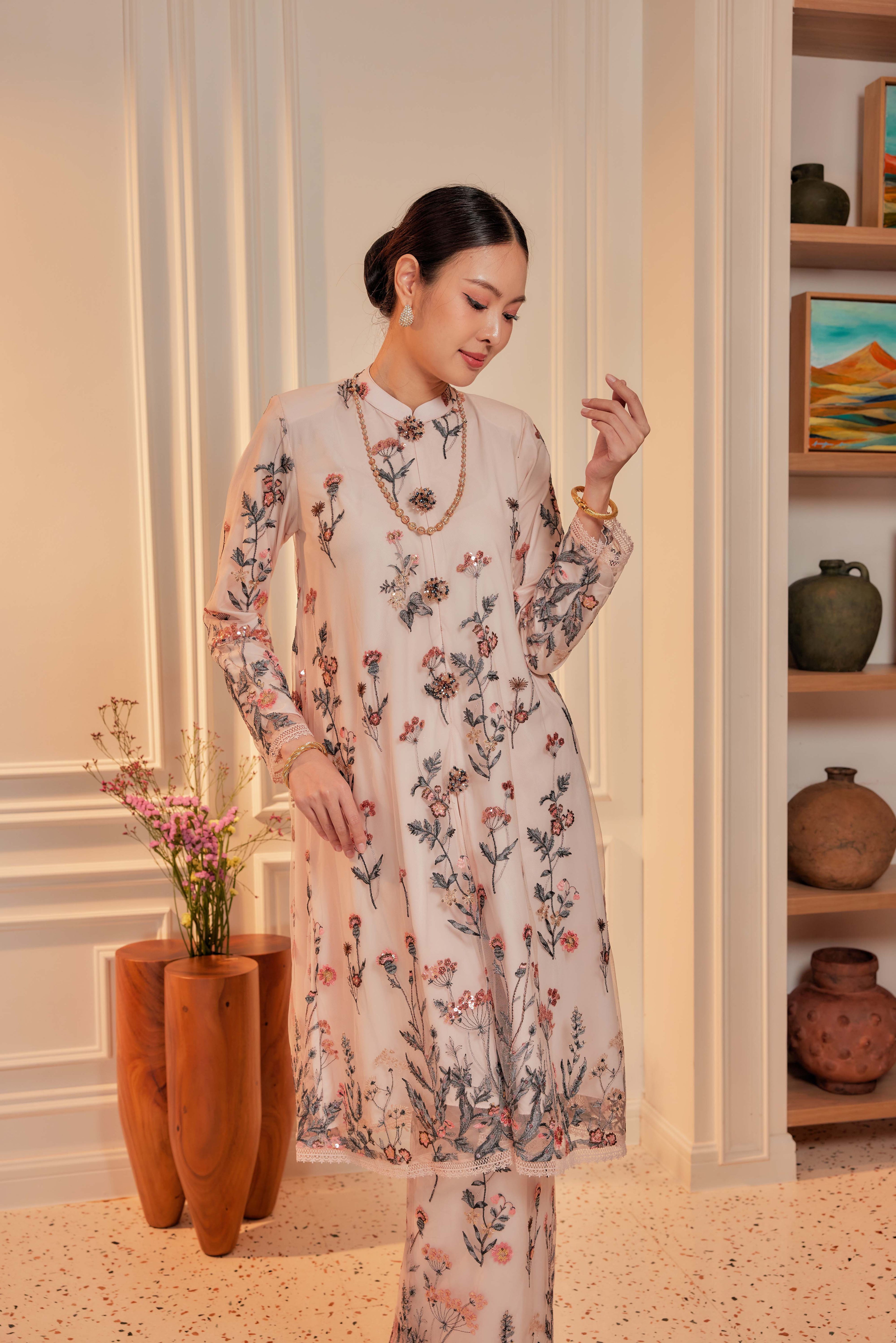 Rosé Tea - Dian Embellished Kebarung with Embroidery Lace Trim [PREORDER MID FEB]