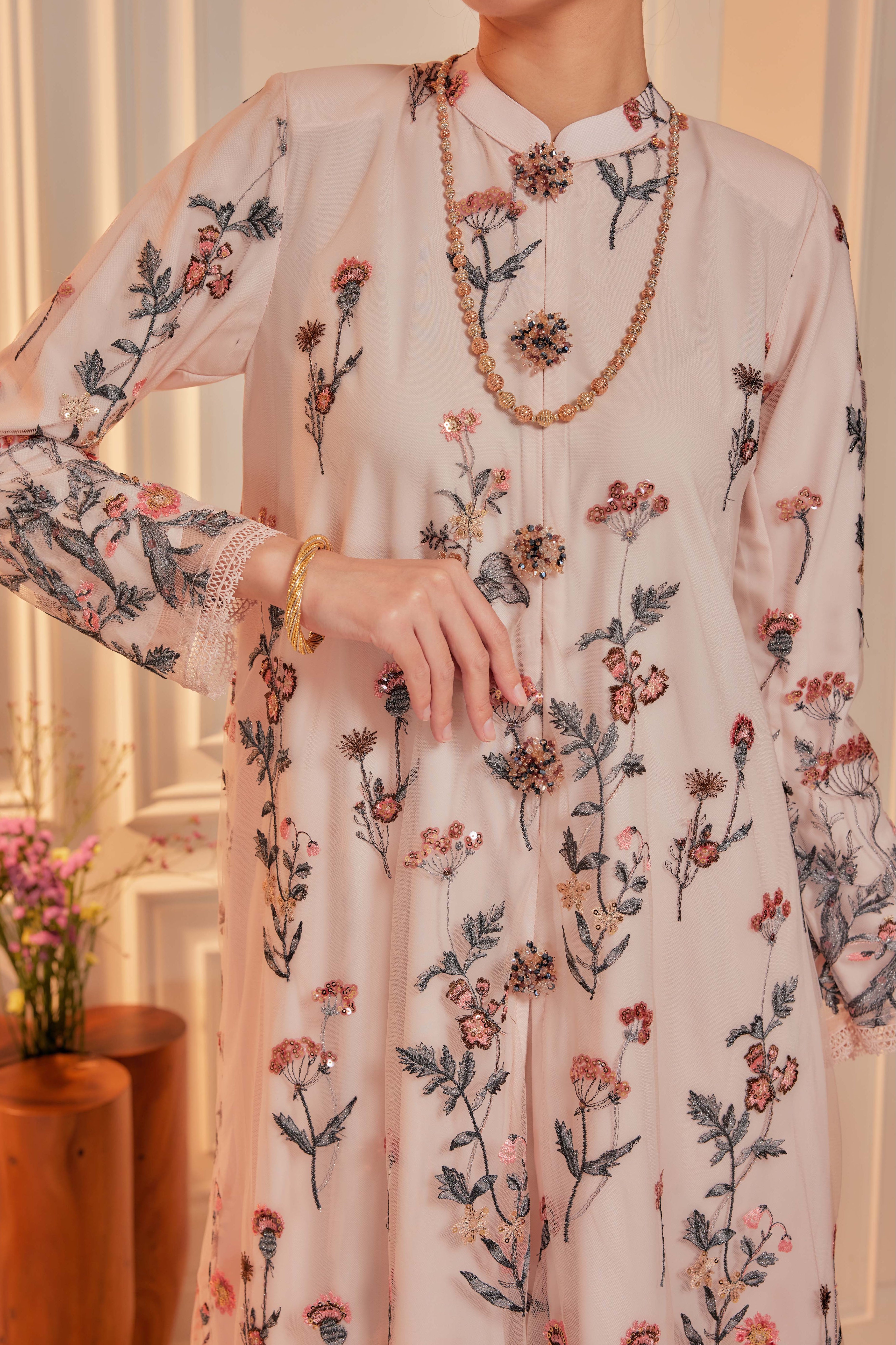 Rosé Tea- Dian Embellished Kebarung with Embroidery Lace Trim (Full Lining)