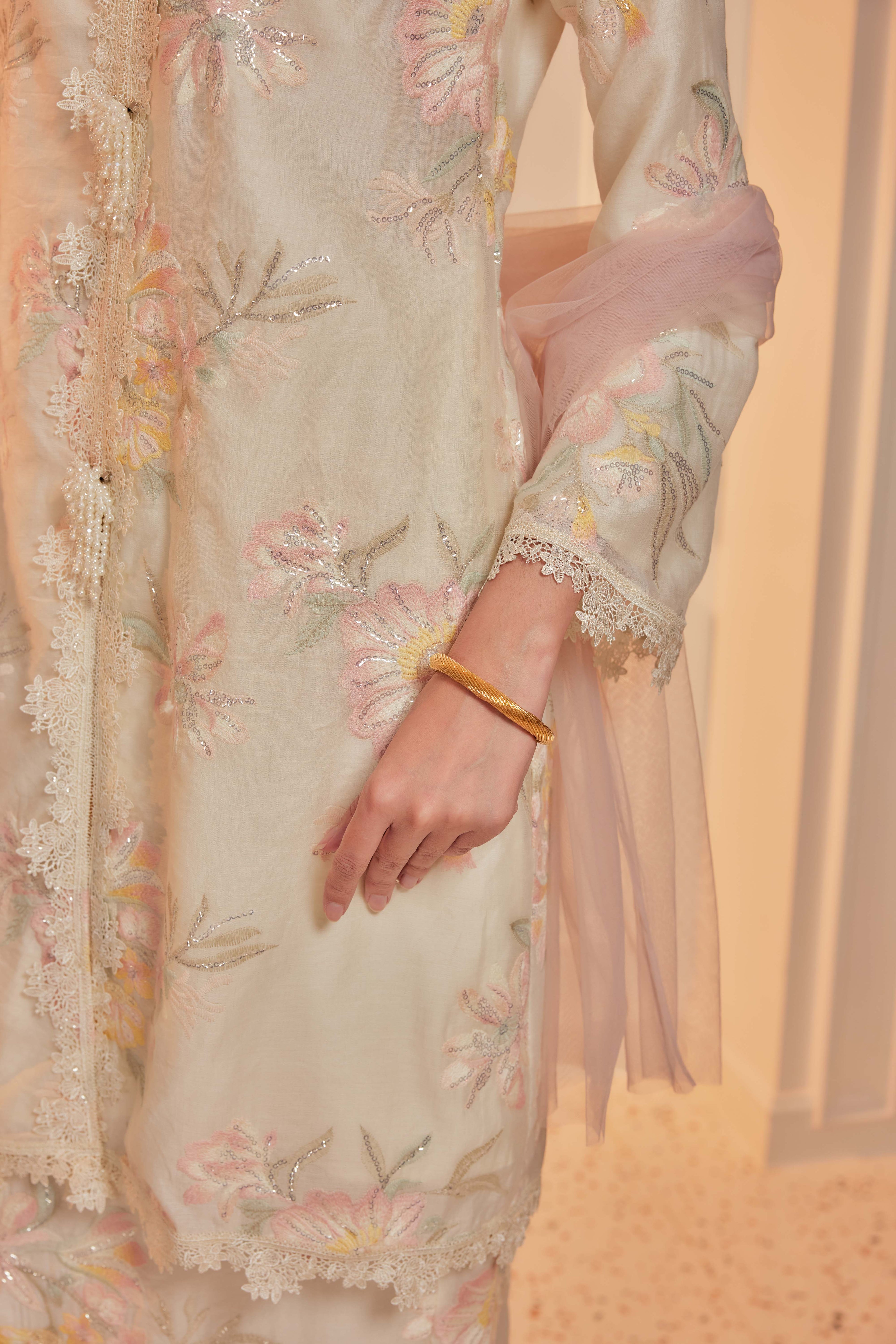 Ivory Cream - Embun Sulam Kurung with 3-Piece Pearled Brooch Set (Fully Lined)