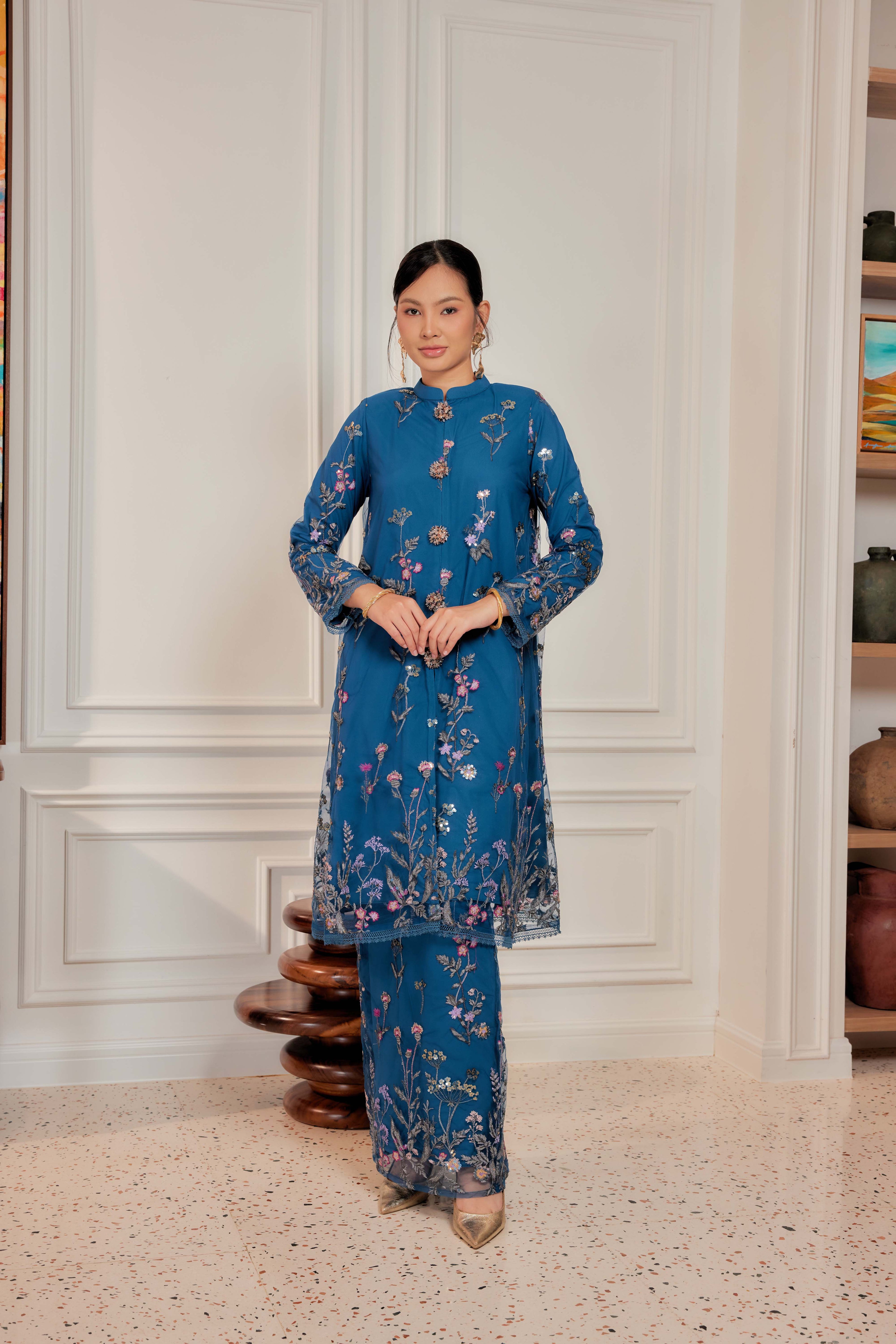 Teal Blue - Dian Embellished Kebarung with Embroidery Lace Trim  [PREORDER MID FEB]