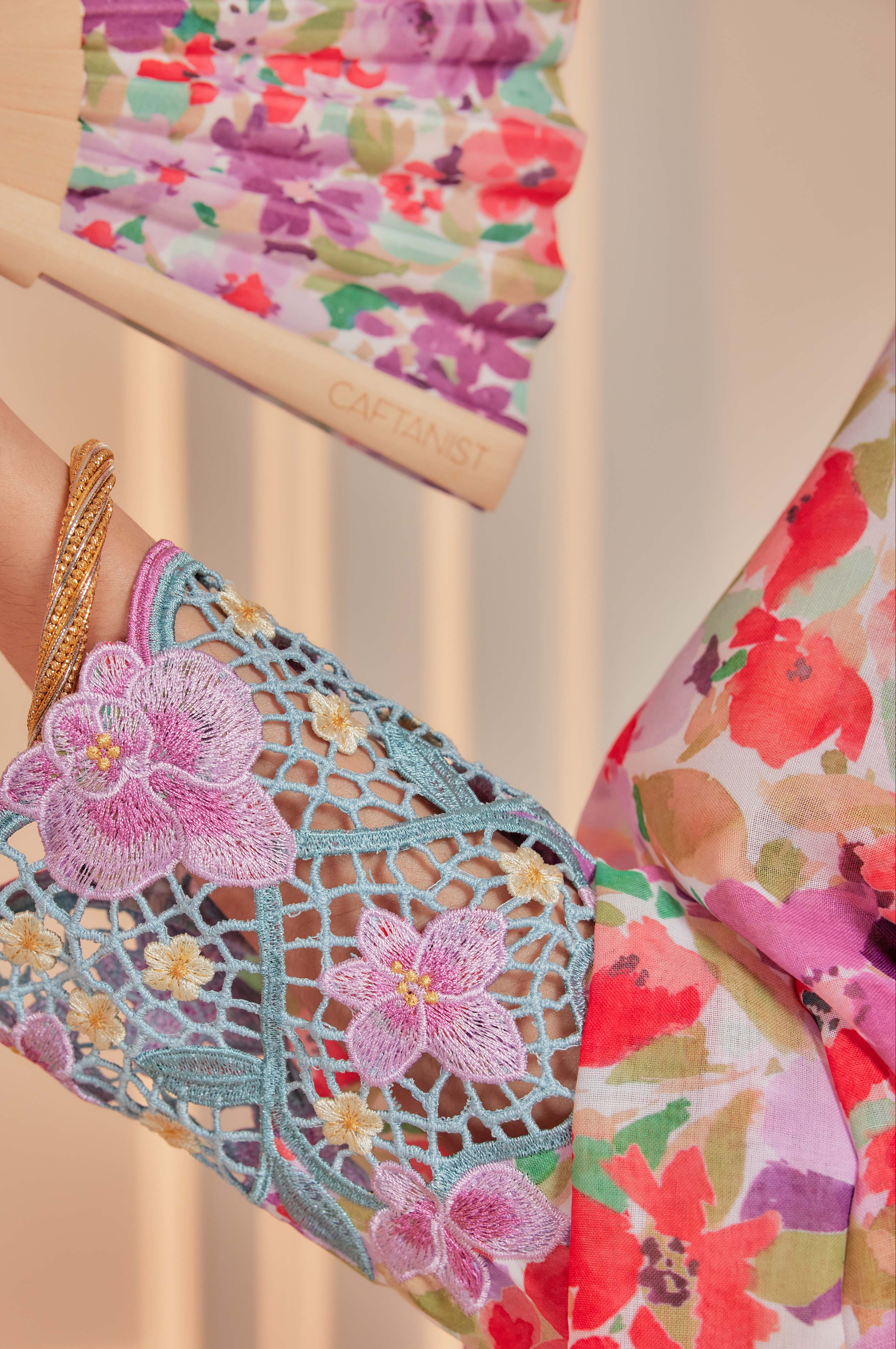 08 - Sekar Arum II - Kebarung Sulam Goyang Set With Matching Fan & Selendang