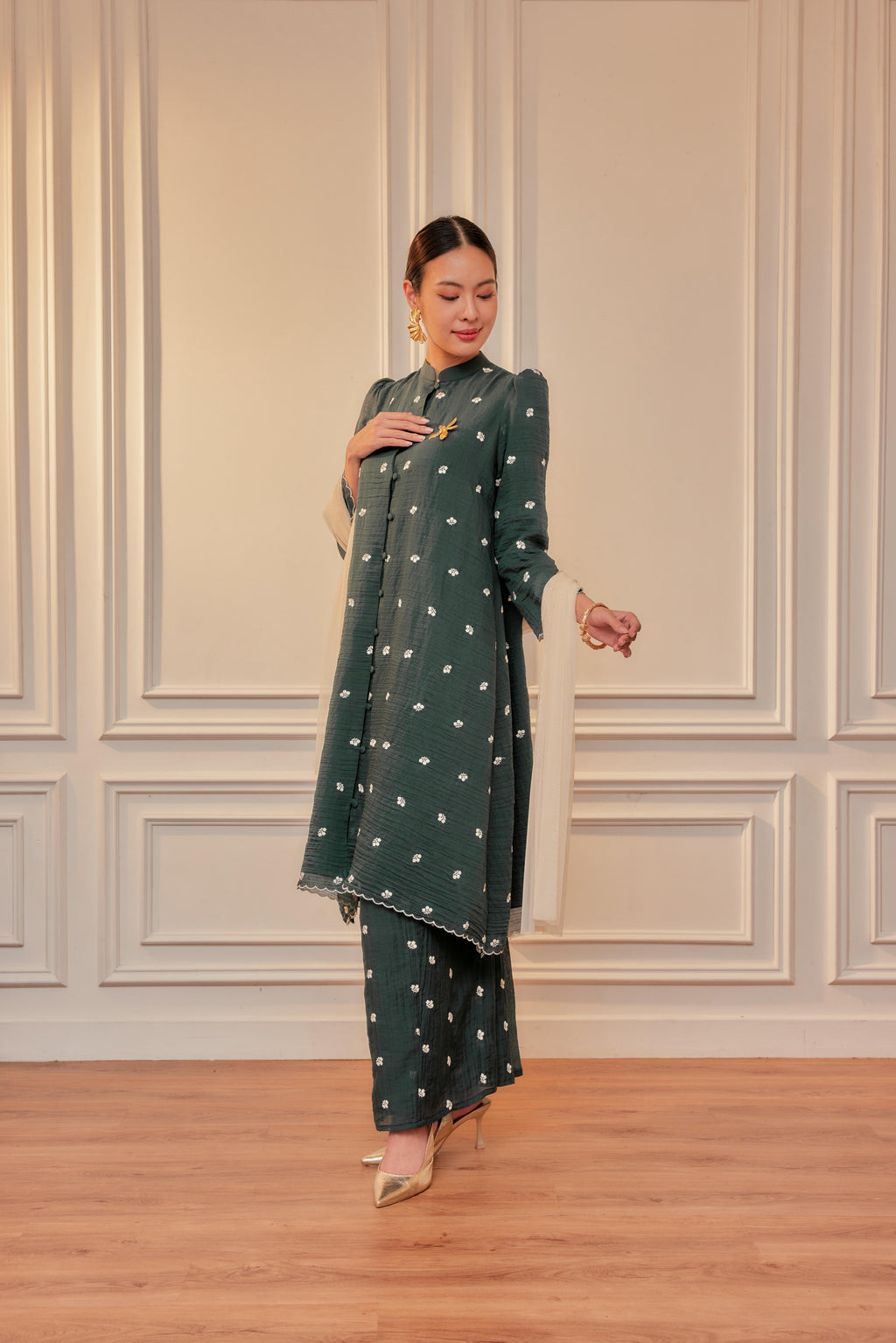 Dewita Floral Embroidered Kebarung with Front Buttons Set (Full Lining)