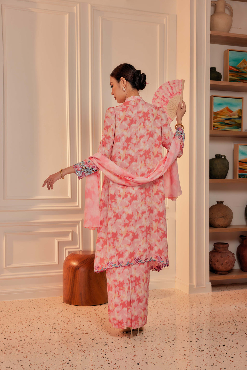 25 - Dewi Kemuning II - Kebarung Sulam Goyang Set With Matching Fan & Selendang