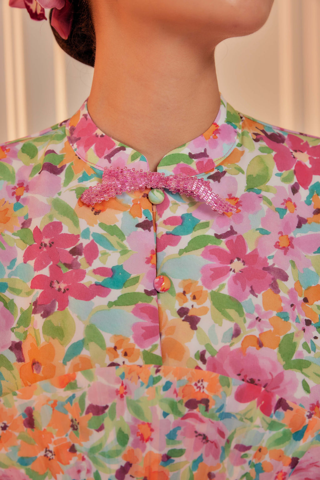 07 - Sekar Arum I - Kebarung Sulam Goyang Set With Matching Fan & Selendang