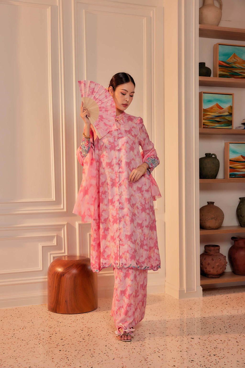 26 - Dewi Kemuning III - Kebarung Sulam Goyang Set With Matching Fan & Selendang