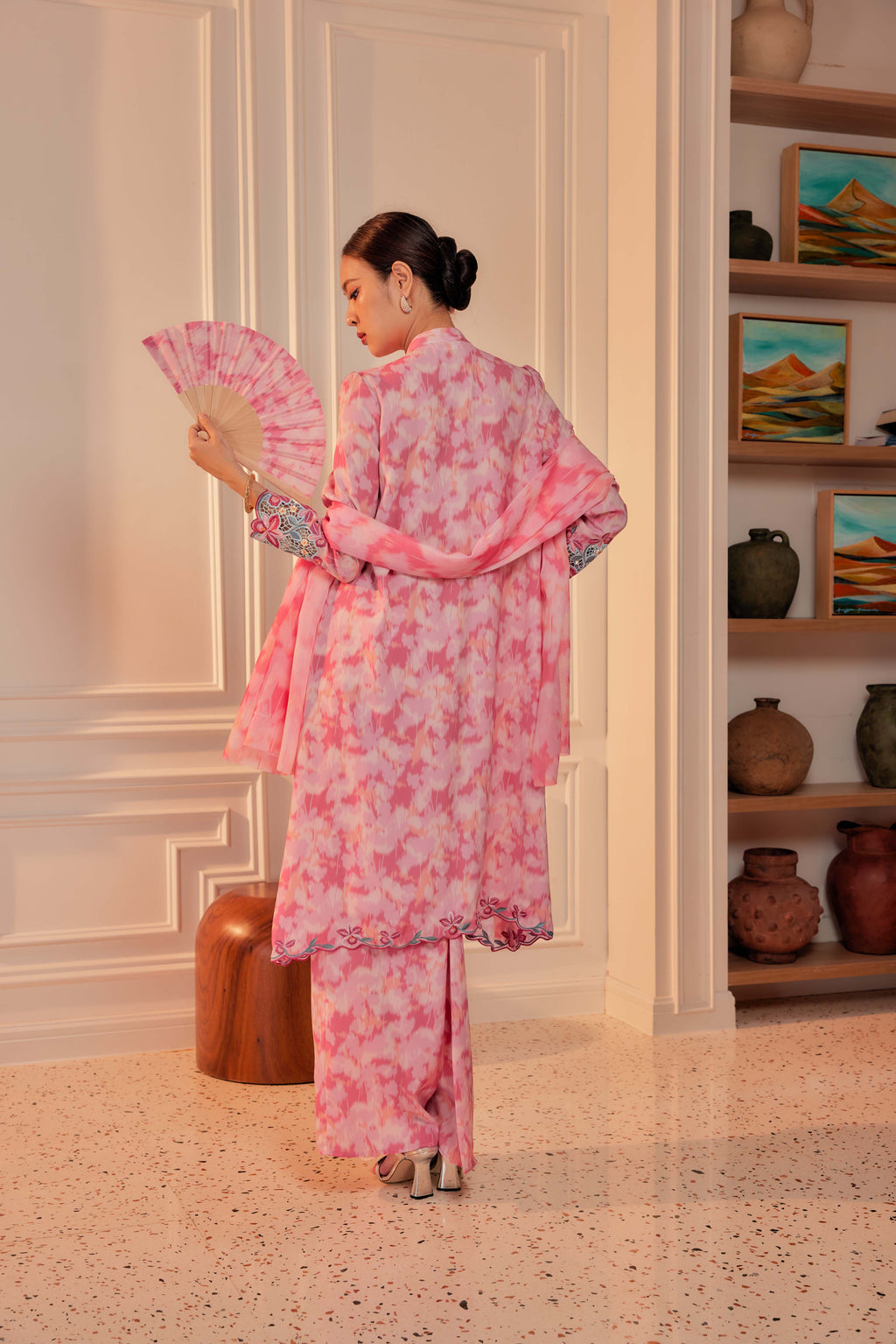 26 - Dewi Kemuning III - Kebarung Sulam Goyang Set With Matching Fan & Selendang