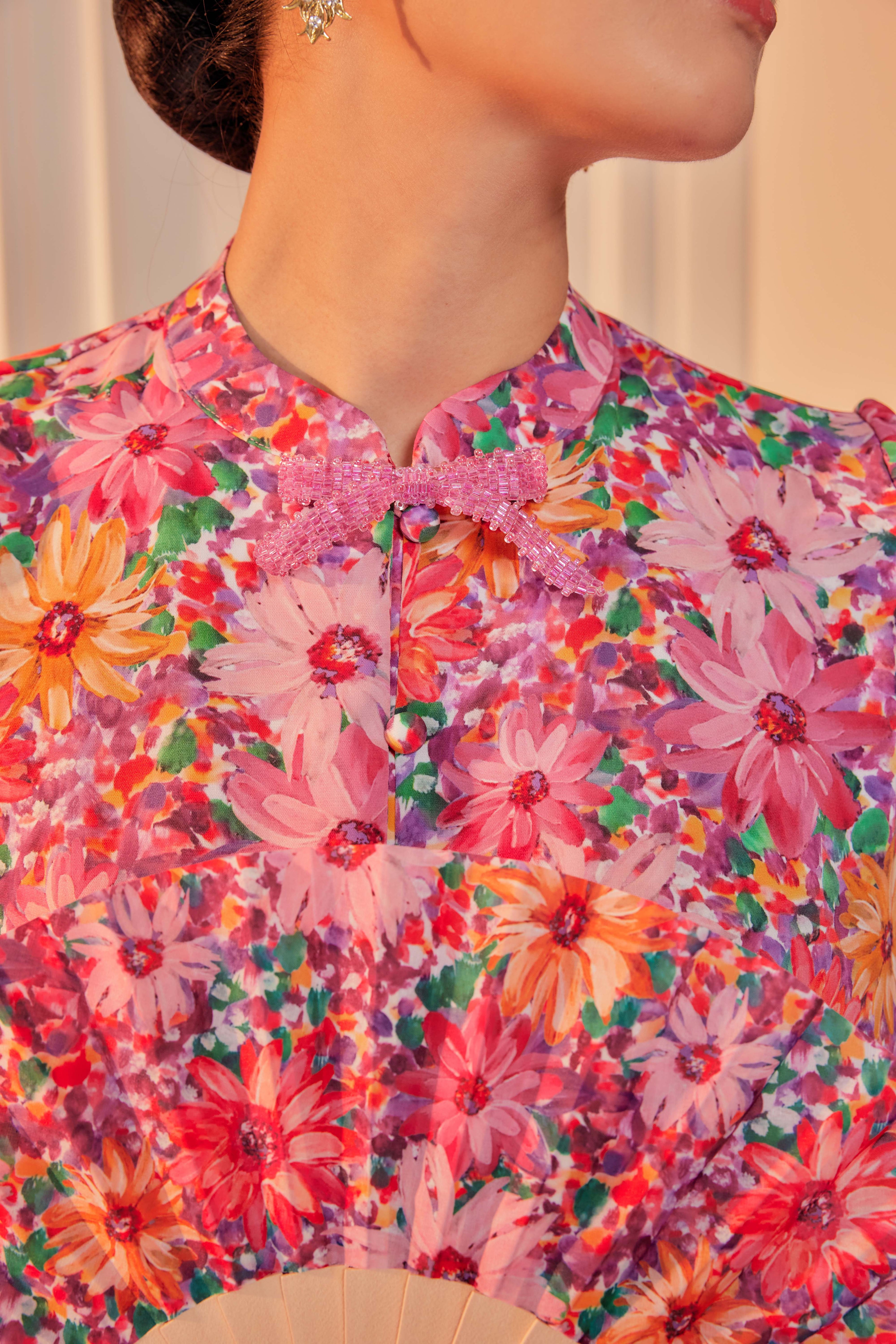 03 - Seroja Indah - Kebarung Sulam Goyang Set With Matching Fan & Selendang