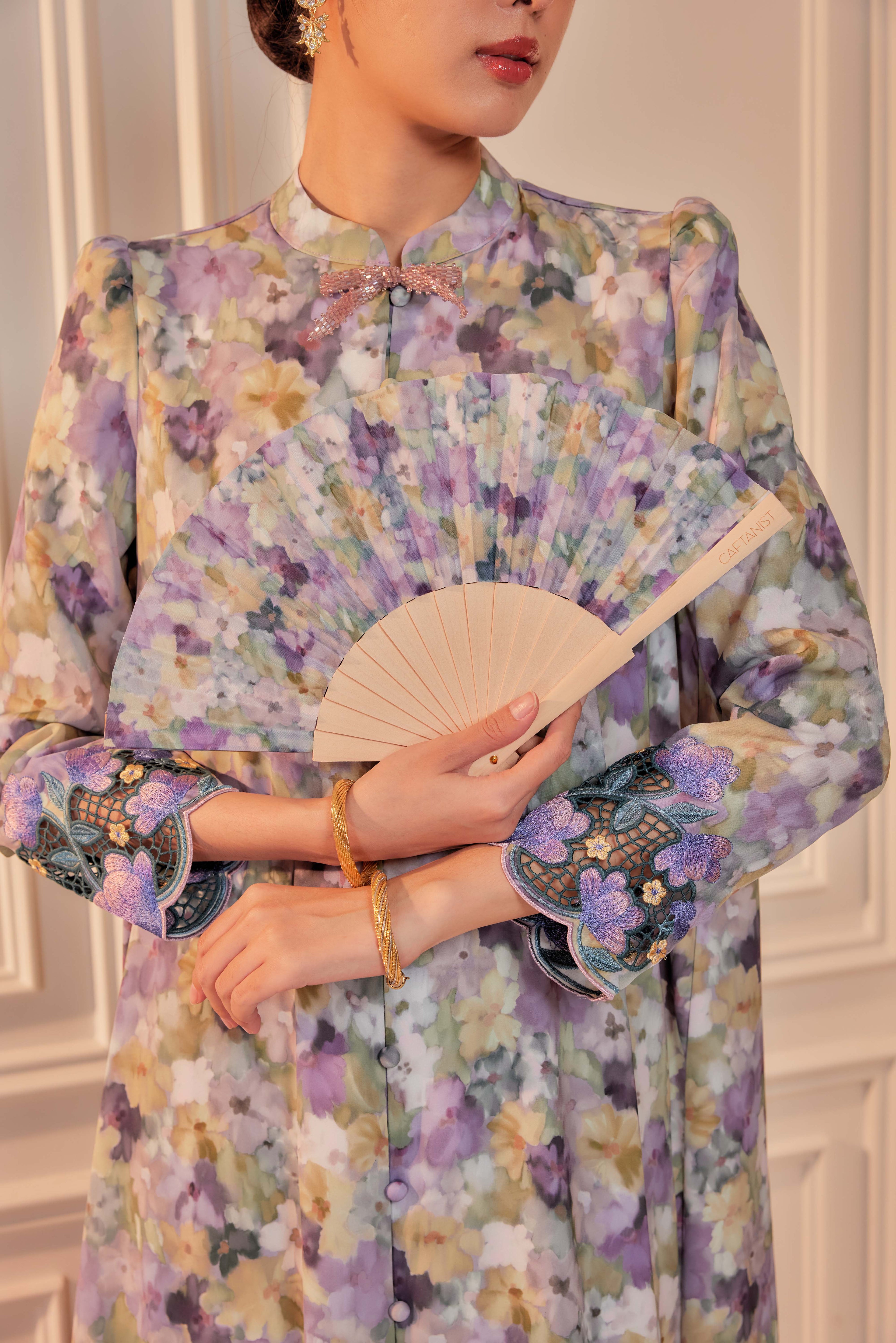 16 - Sundari Kenanga I - Kebarung Sulam Goyang Set With Matching Fan & Selendang