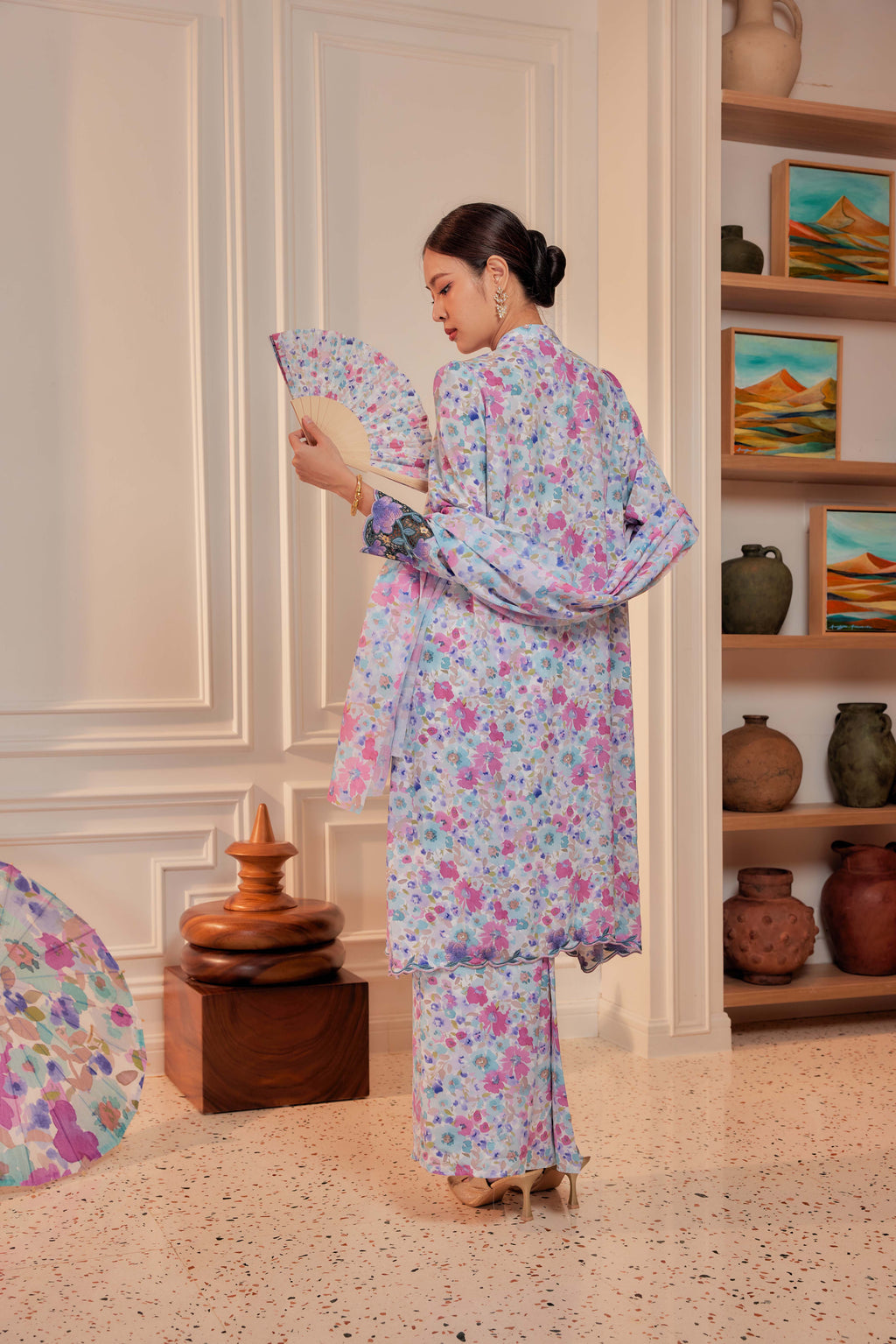 14 - Indah Sekarjati I - Kebarung Sulam Goyang Set With Matching Fan & Selendang