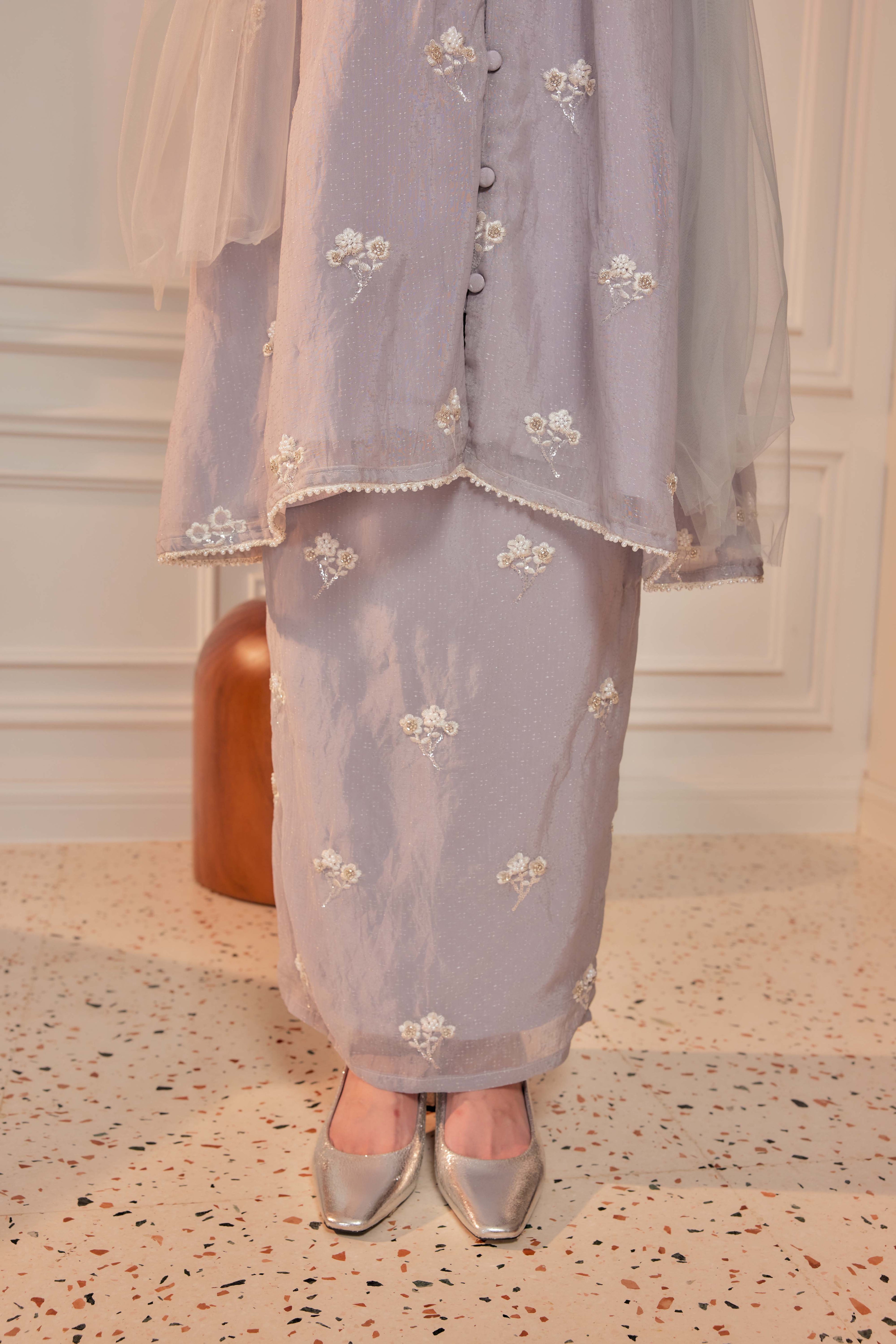 Perak - Mutiara Embellished Kebarung Set (Full Lining)