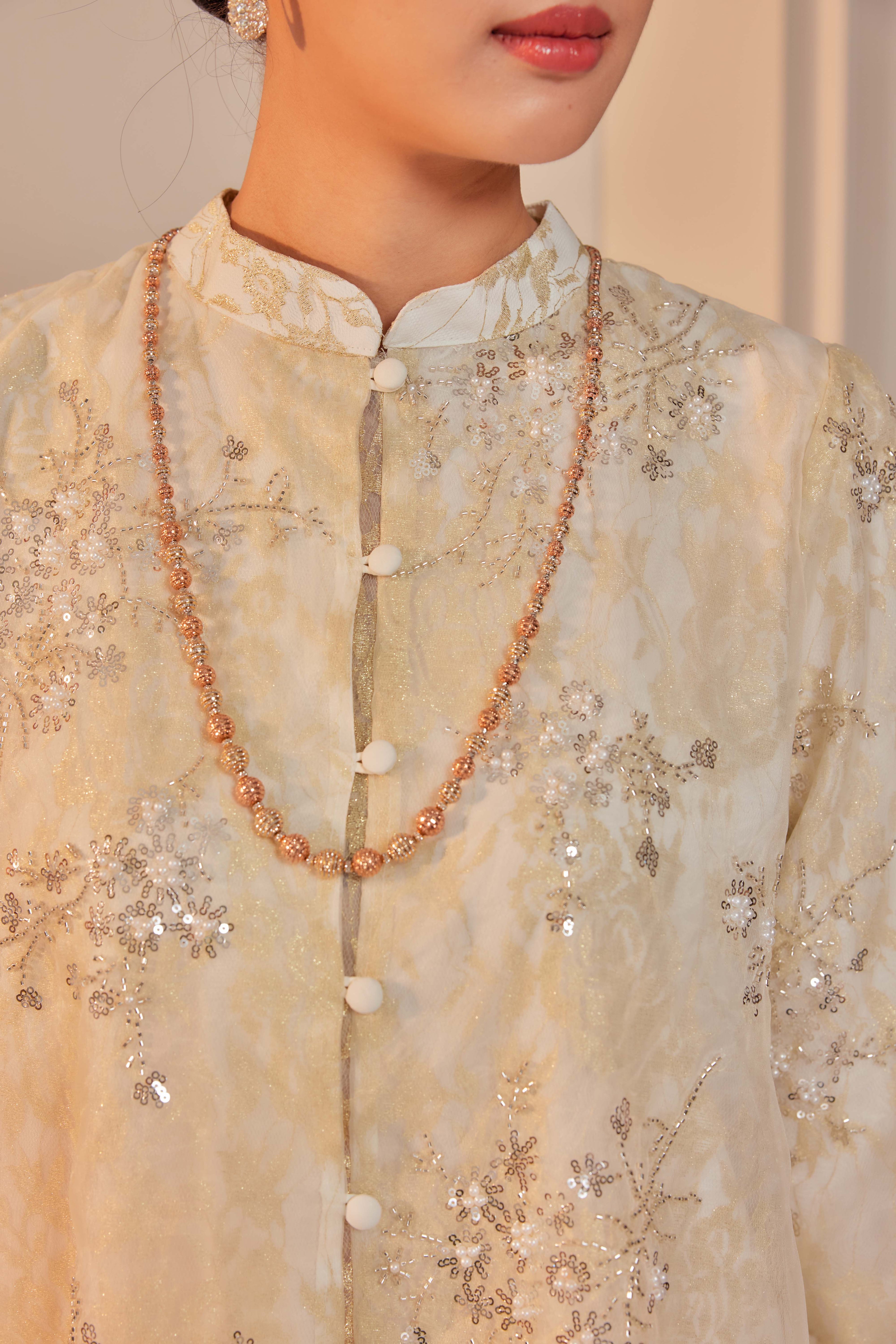 Dewita Embellished Kebarung in Champagne Gold