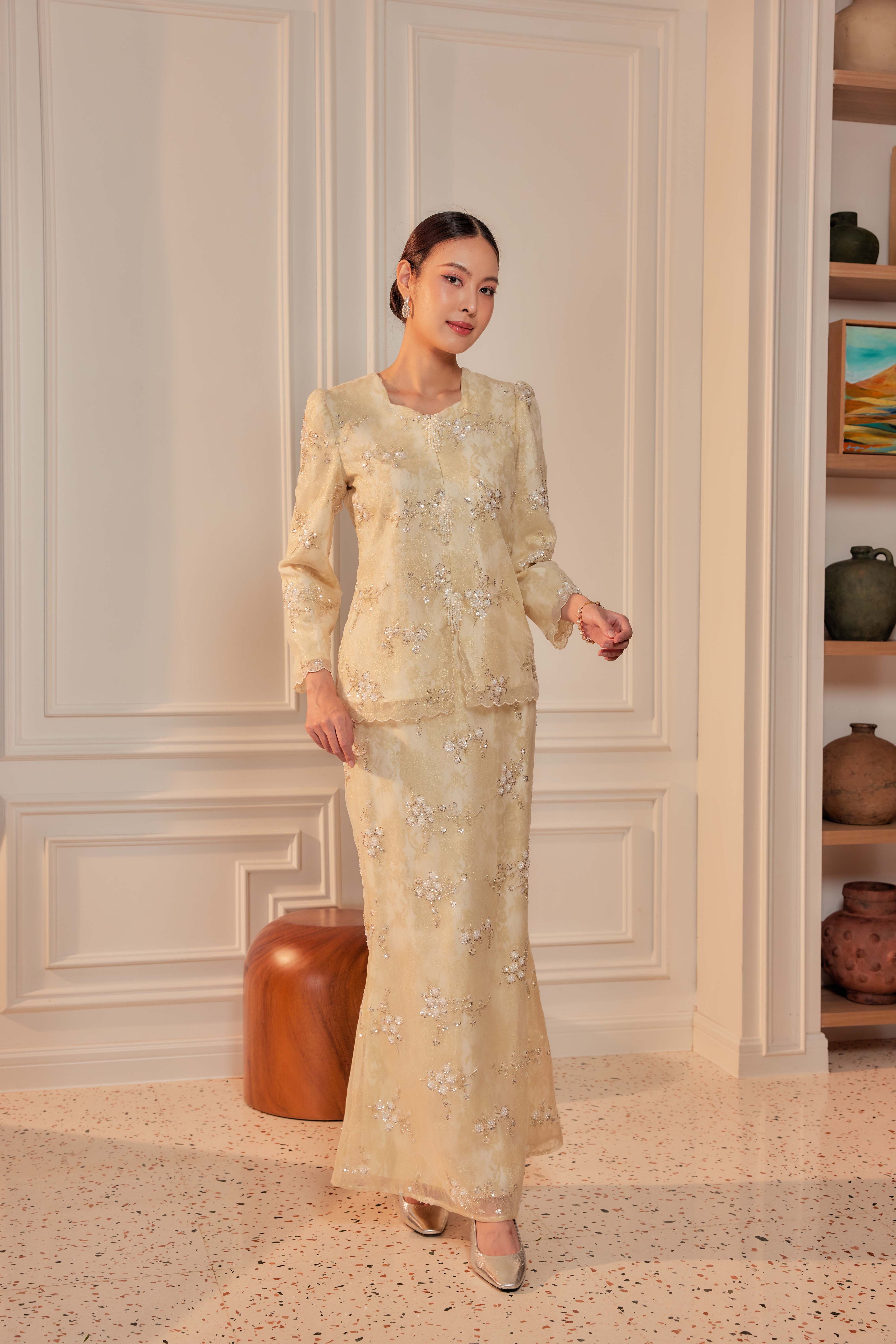 Champagne - Alaia Beaded Lace Kurung With Set of 3 Pearl Brooch (Fully Lined)