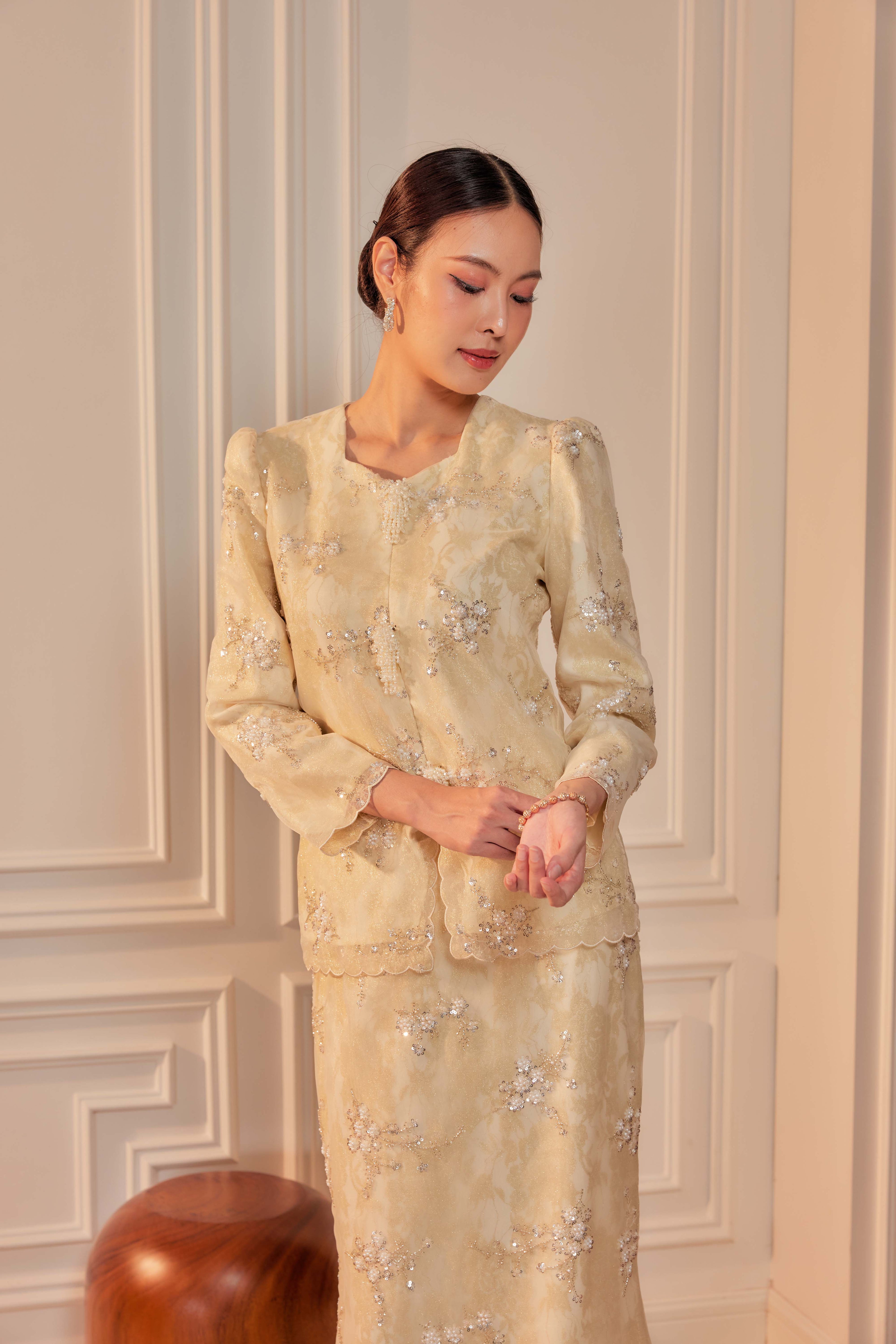 Champagne - Alaia Beaded Lace Kurung With Set of 3 Pearl Brooch (Fully Lined)