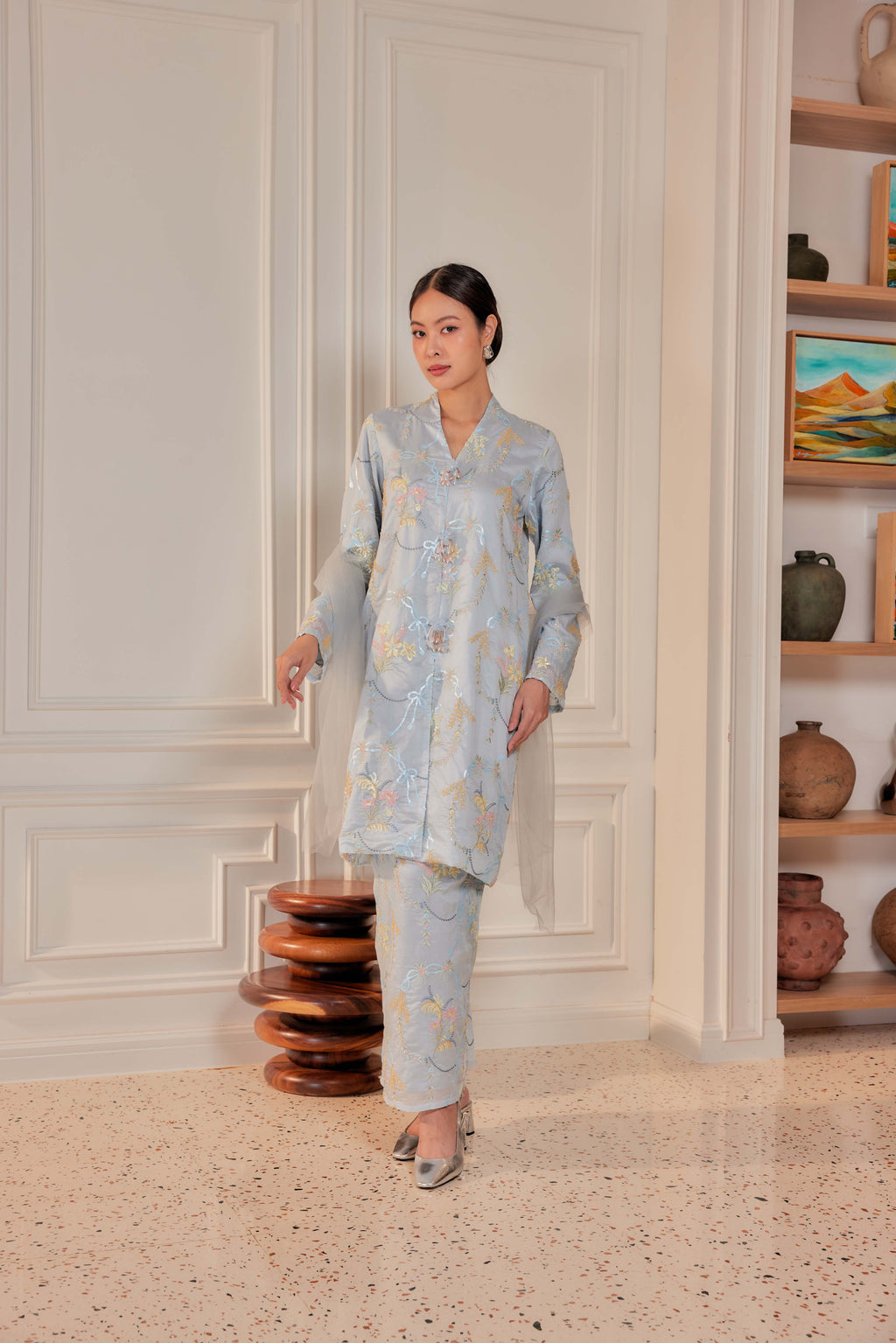 Bayu - Marni Kebarung With Embellishments & Set of 3 Brooch (Fully Lined)