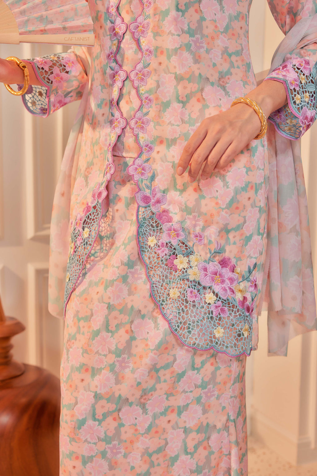 32 - Puspa Dewi - Kebaya Sulam Goyang Set With Matching Fan & Selendang [PREORDER]