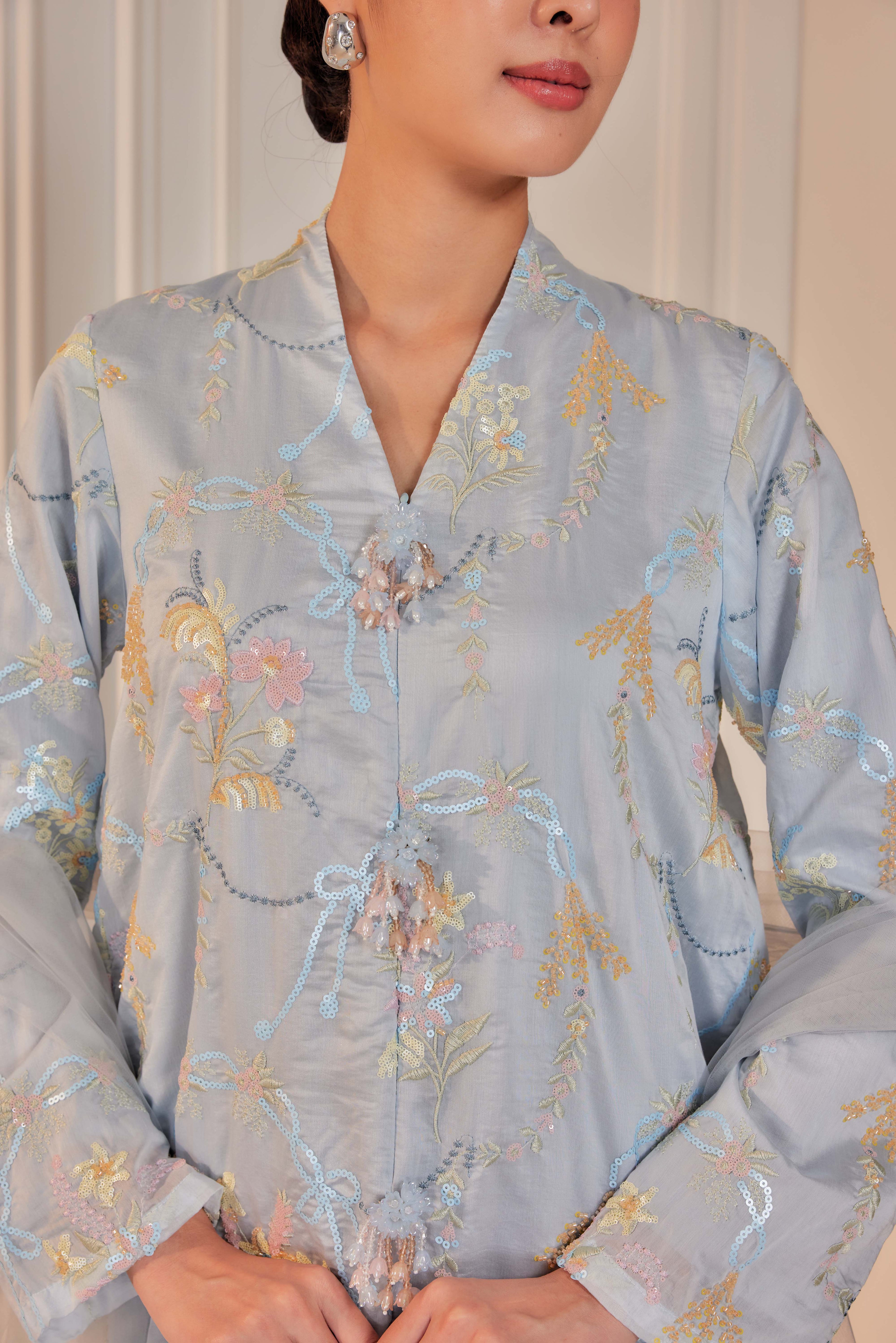 Bayu - Marni Kebarung With Embellishments & Set of 3 Brooch (Fully Lined)