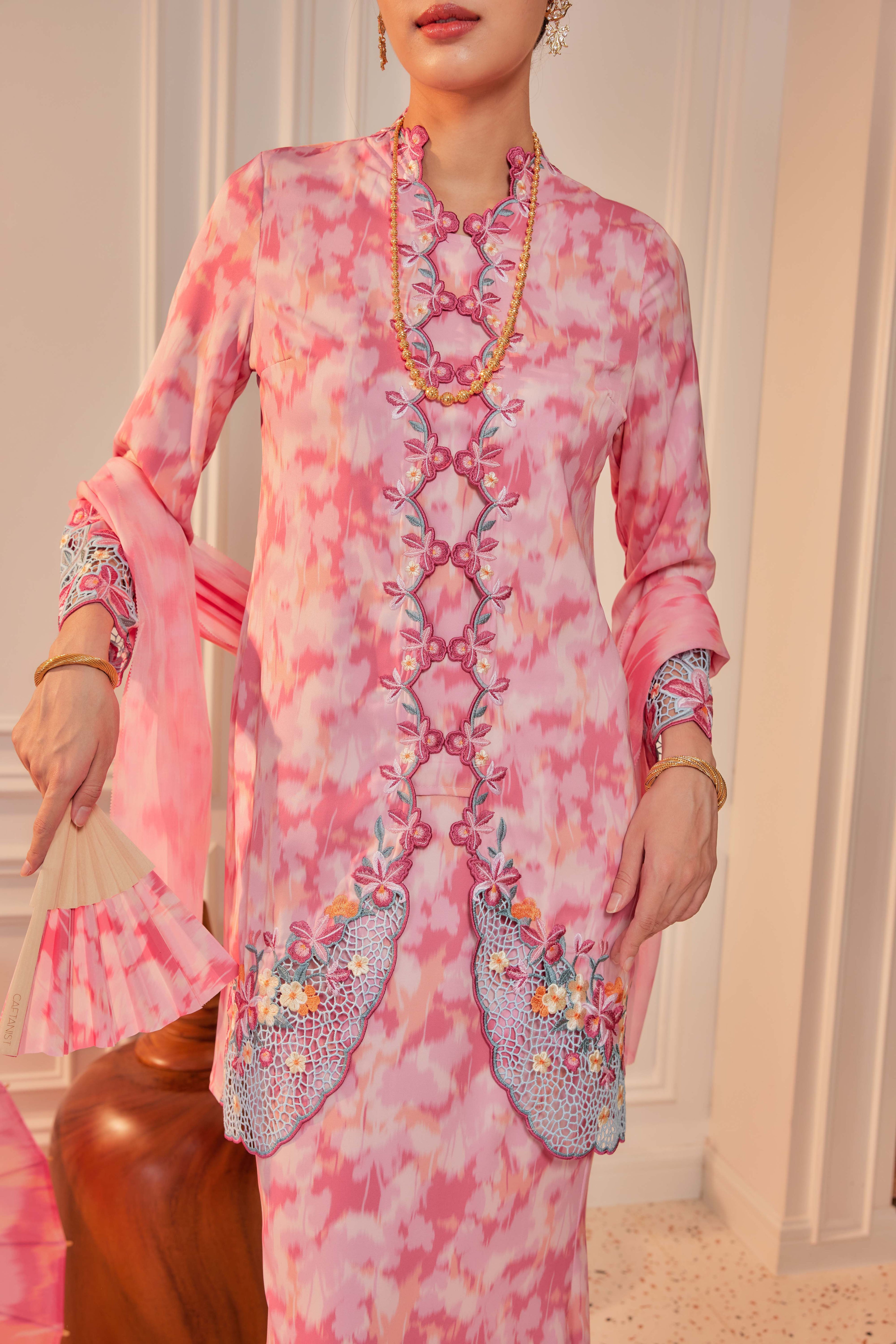 52 - Dewi Kemuning III - Kebaya Sulam Goyang Set With Matching Fan & Selendang [PREORDER]