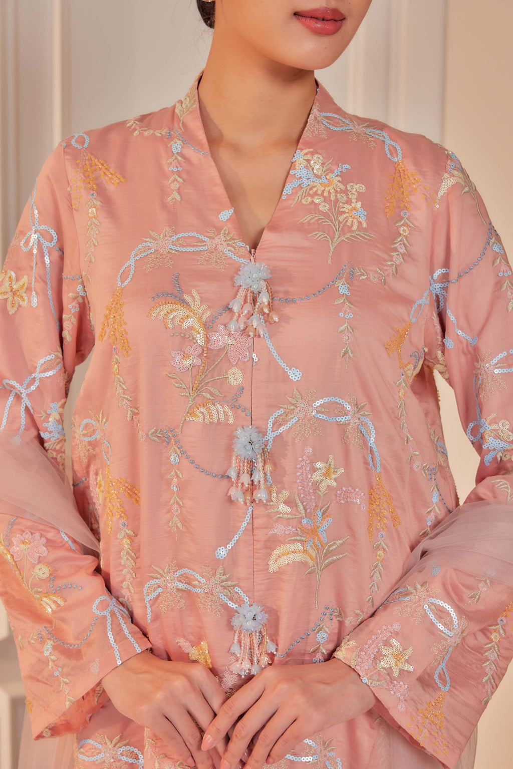 Terakota - Marni Kebarung With Embellishments & Set of 3 Brooch (Fully Lined)