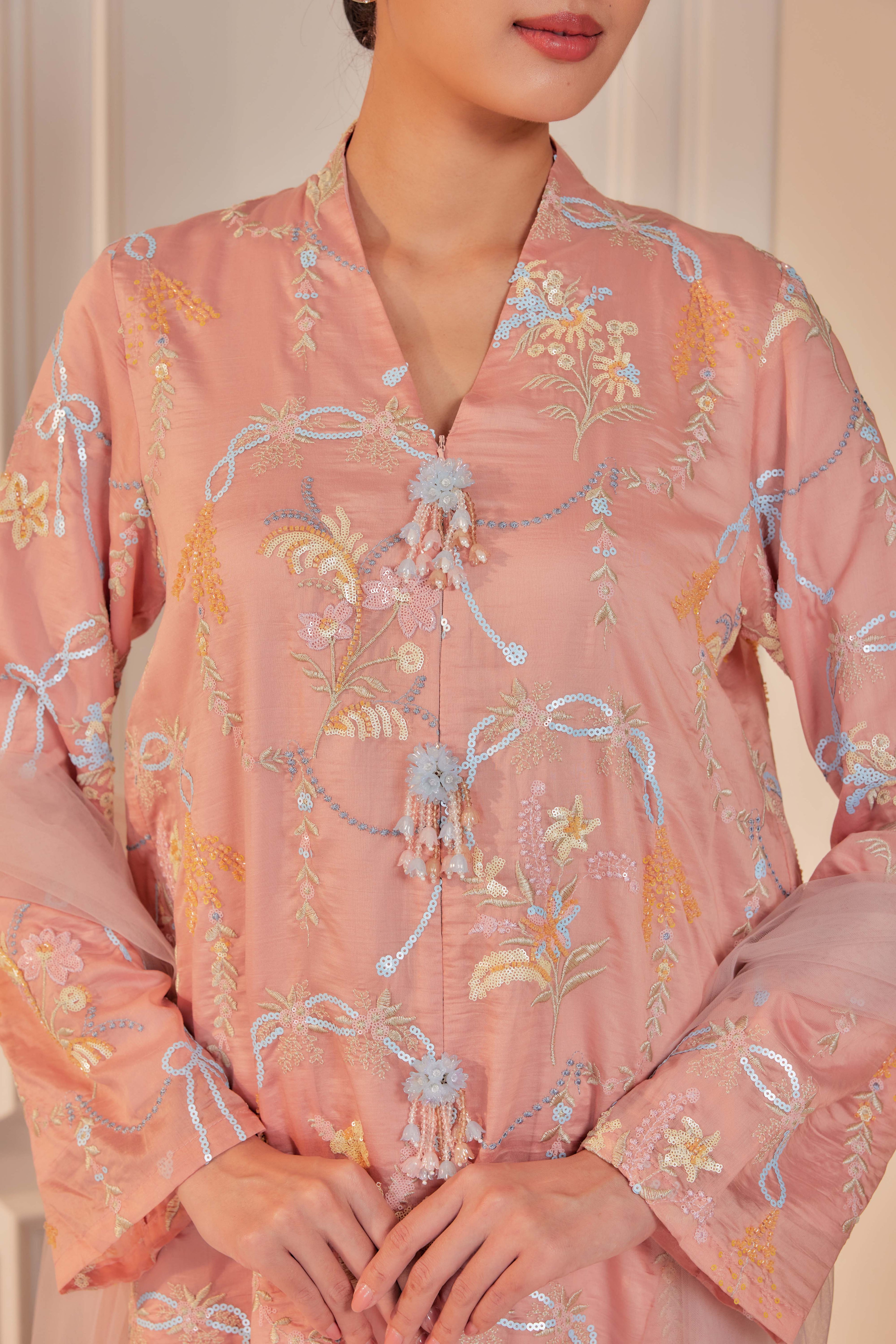 Terakota - Marni Kebarung With Embellishments & Set of 3 Brooch (Fully Lined)