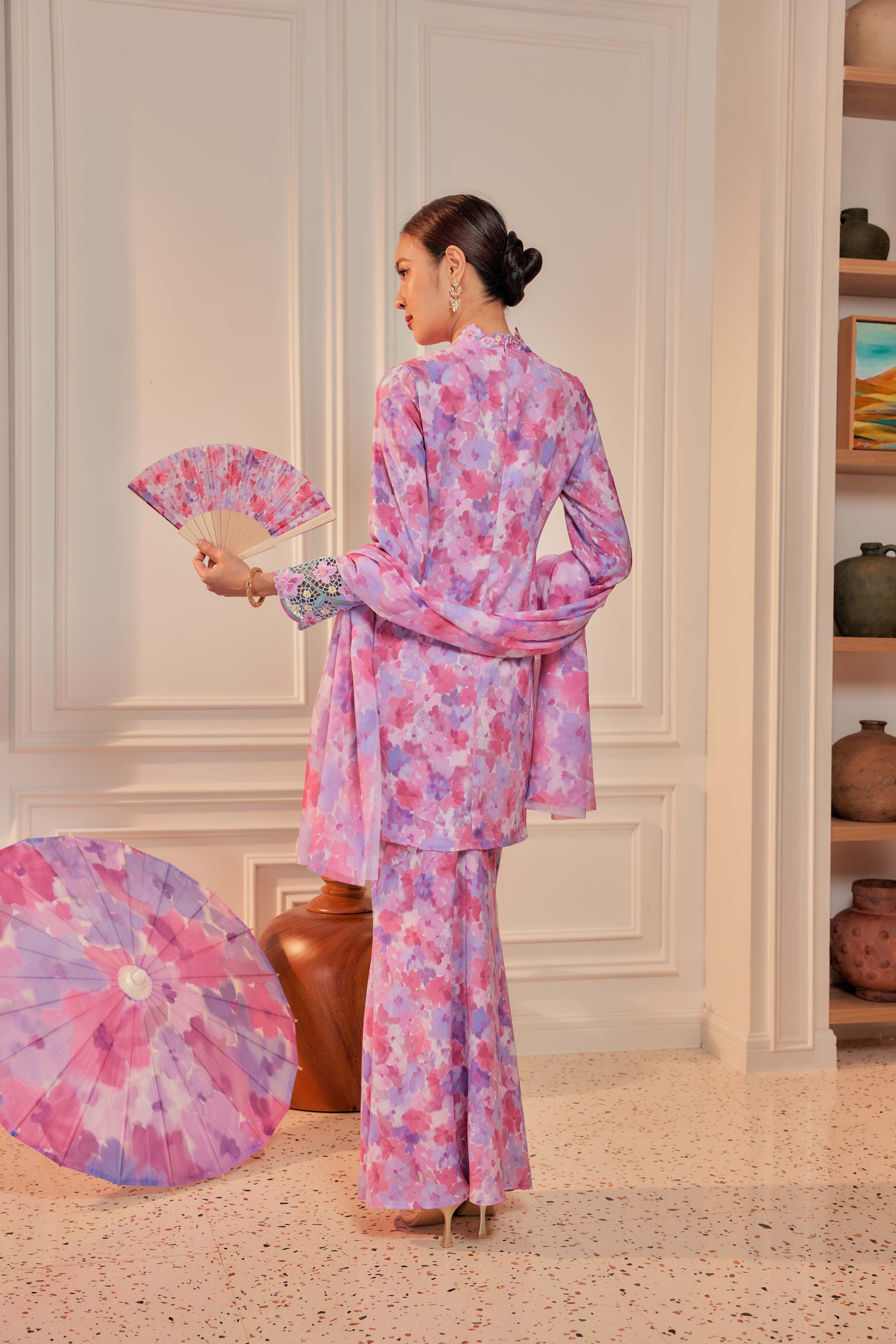 45 - Sundari Kenanga IV - Kebaya Sulam Goyang Set With Matching Fan & Selendang [PREORDER]