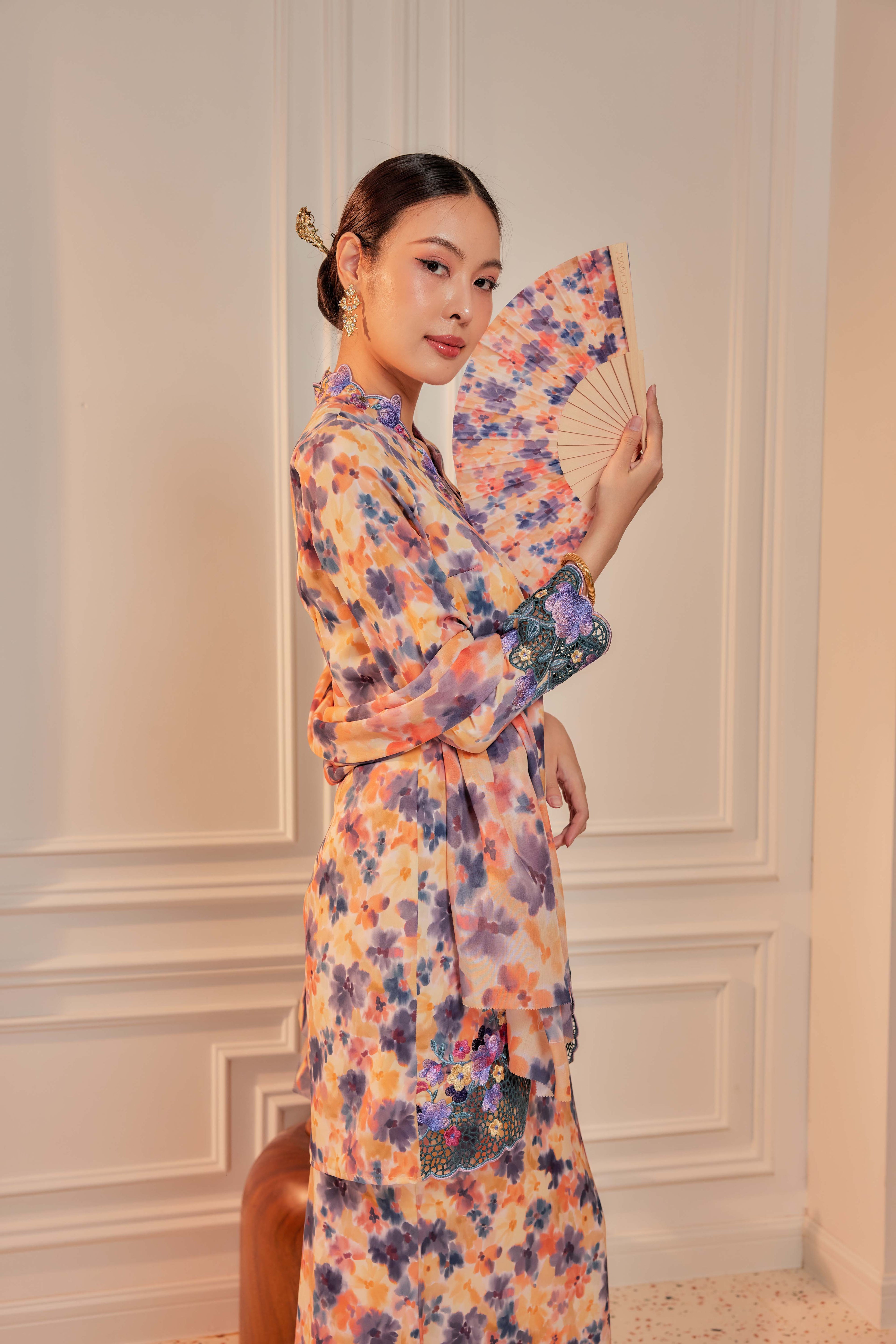 46 - Sundari Kenanga V - Kebaya Sulam Goyang Set With Matching Fan & Selendang [PREORDER]