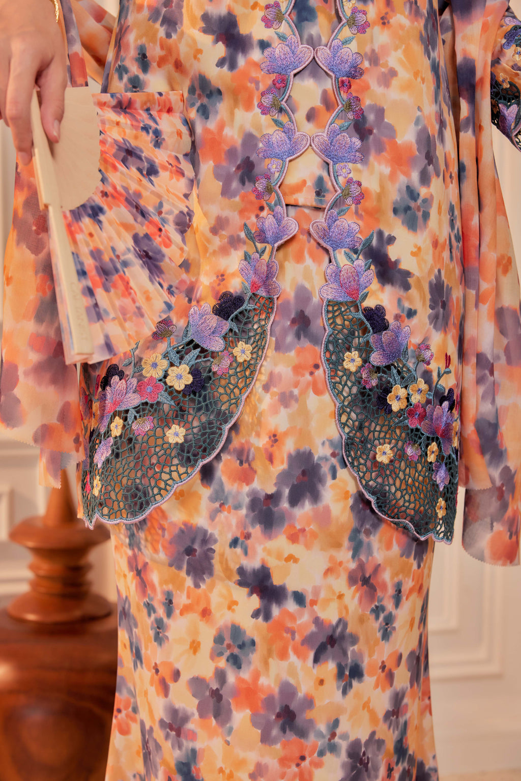 46 - Sundari Kenanga V - Kebaya Sulam Goyang Set With Matching Fan & Selendang [PREORDER]