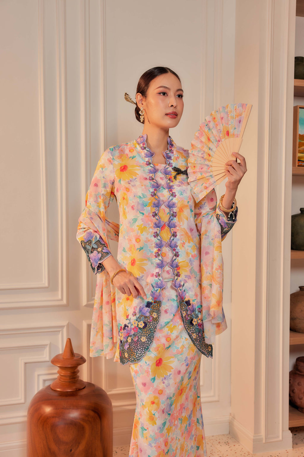 28 - Kembang Ratna - Kebaya Sulam Goyang Set With Matching Fan & Selendang [PREORDER]