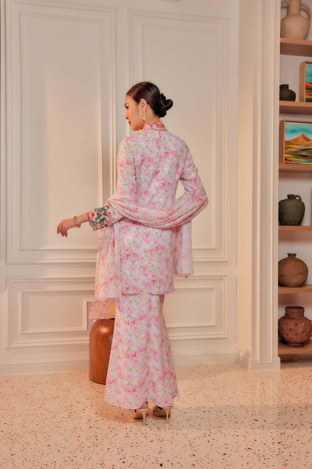 36 - Puspa Rani - Kebaya Sulam Goyang Set With Matching Fan & Selendang [PREORDER]