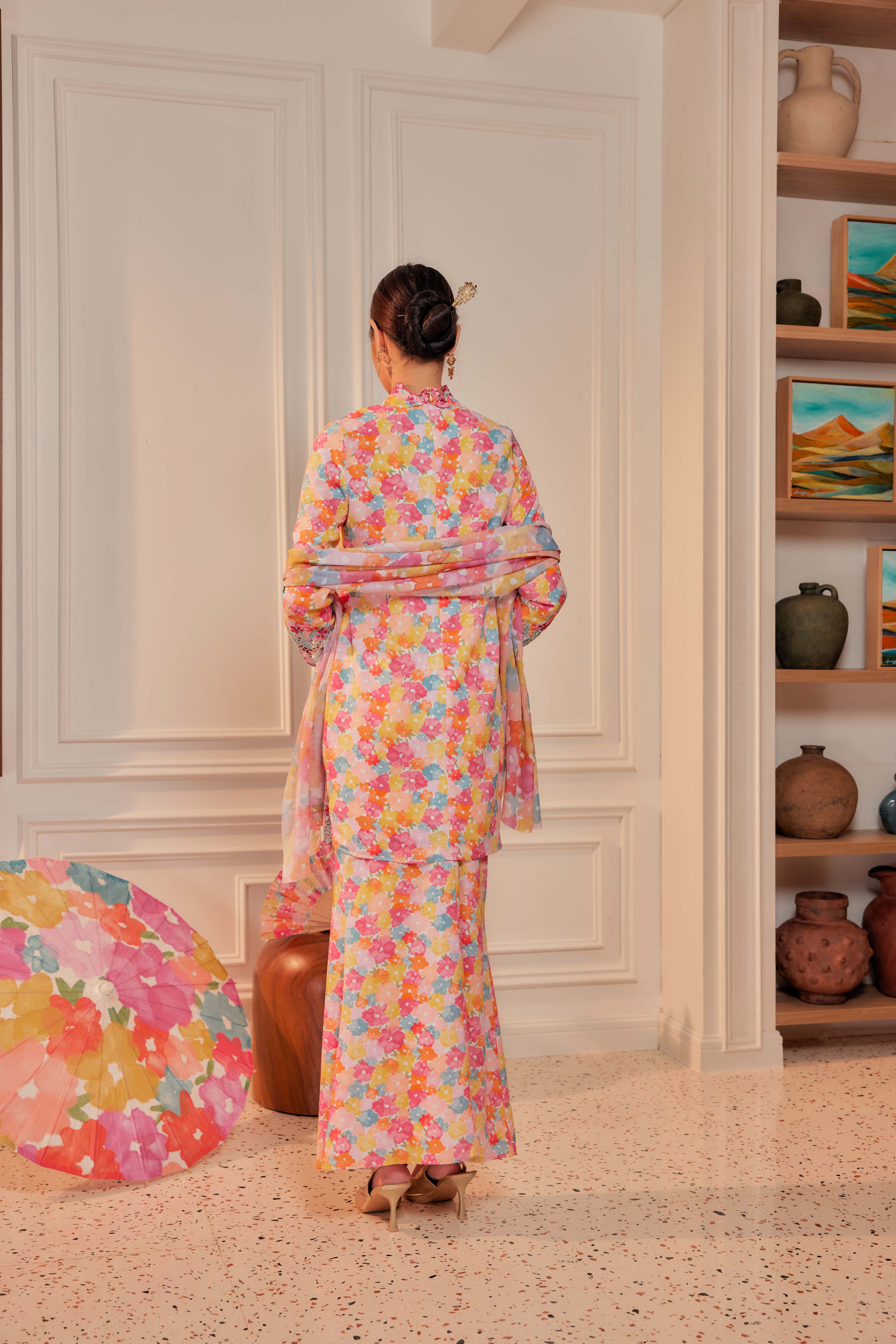 39 - Ratu Melur - Kebaya Sulam Goyang Set With Matching Fan & Selendang [PREORDER]