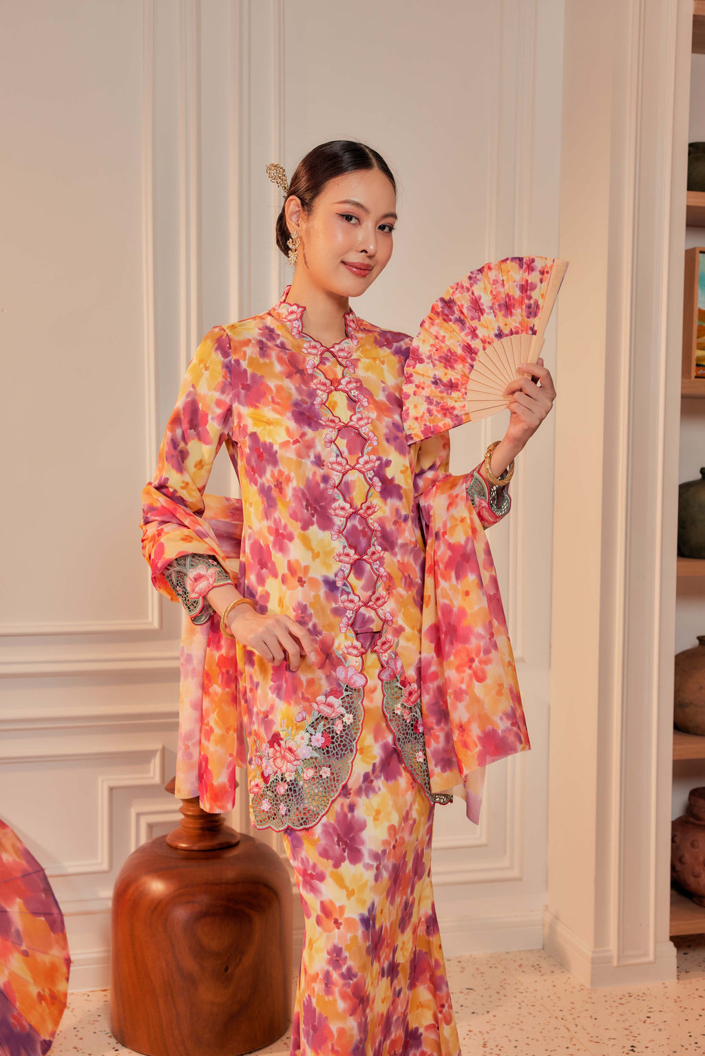 44- Sundari Kenanga III - Kebaya Sulam Goyang Set With Matching Fan & Selendang [PREORDER]