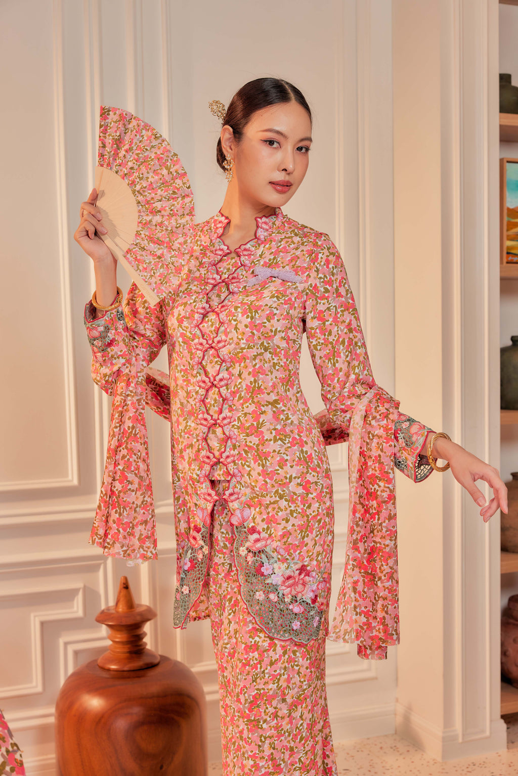 38 - Bunga Air Mata Pengantin - Kebaya Sulam Goyang Set With Matching Fan & Selendang [PREORDER]