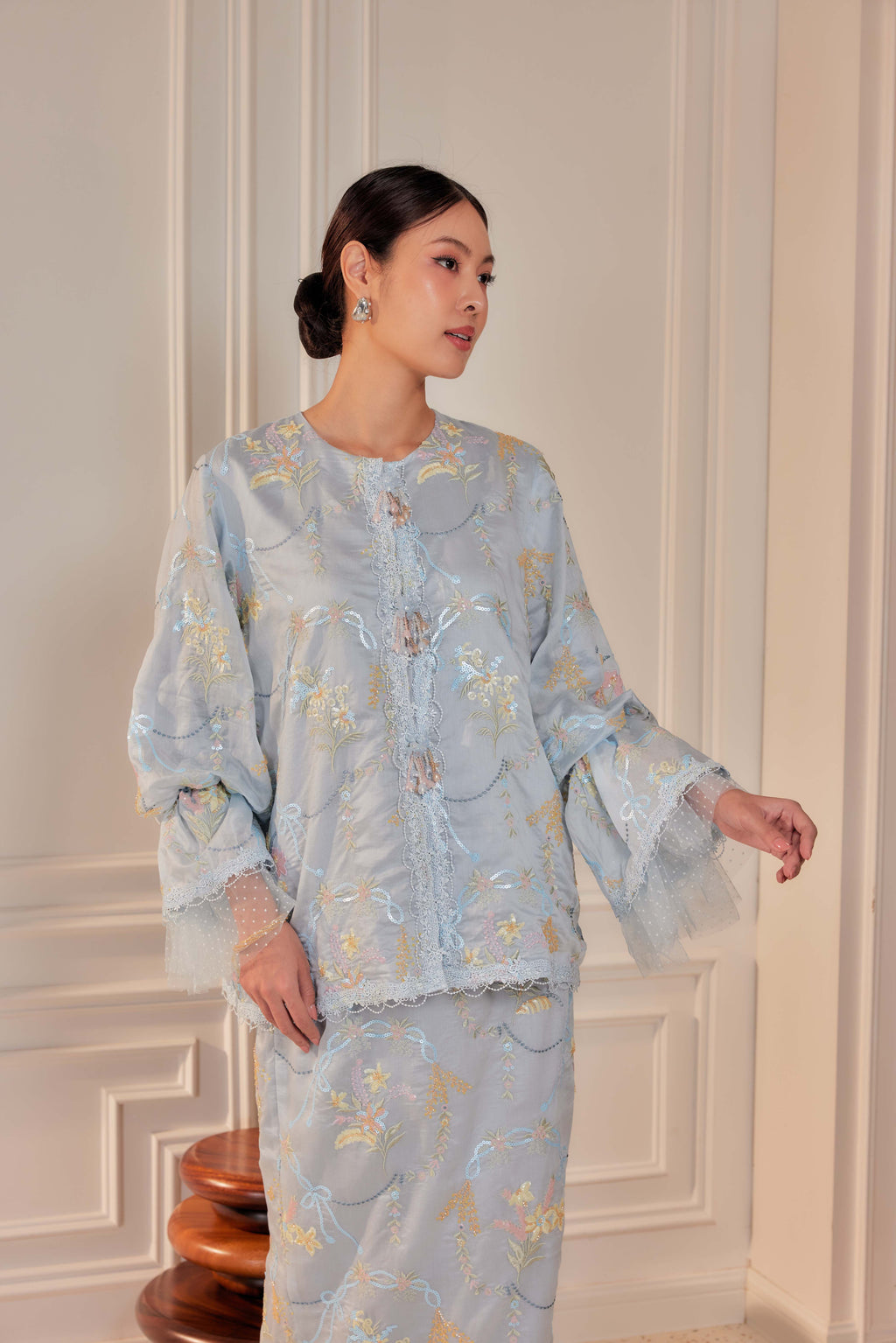 Bayu - Marni Beaded Embellished Kurung with Set of 3 Brooch (Fully Lined)