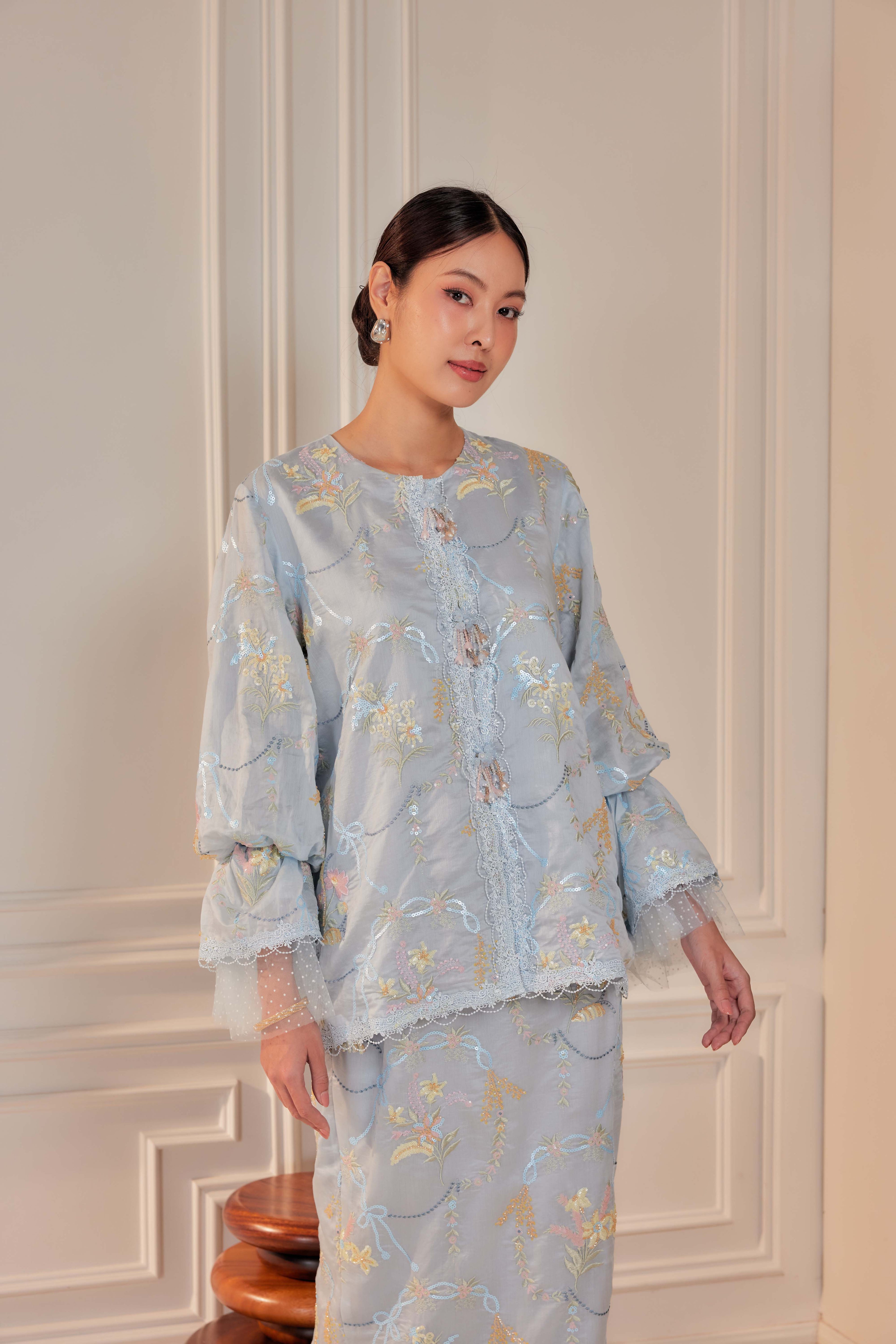 Bayu - Marni Beaded Embellished Kurung with Set of 3 Brooch (Fully Lined)