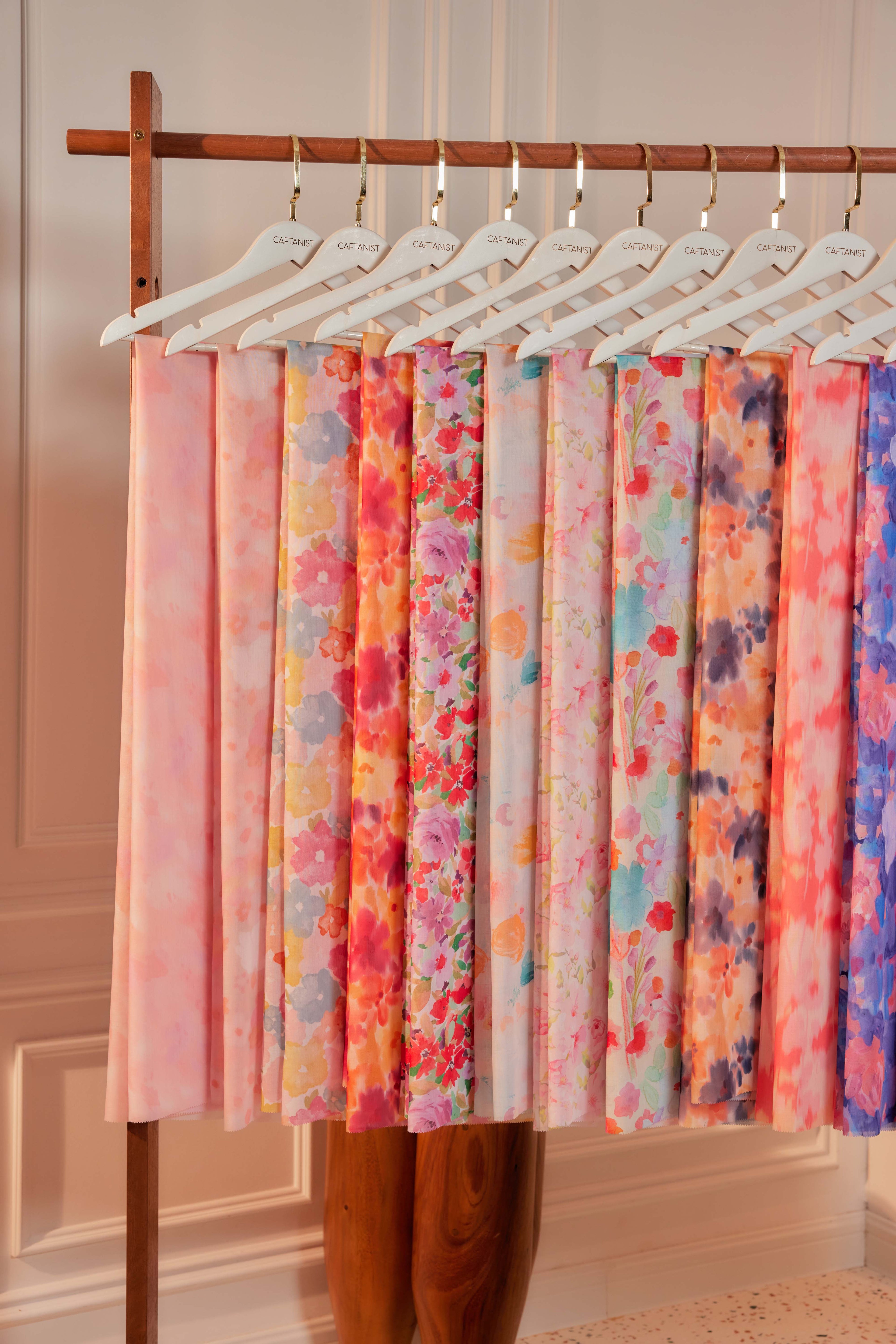 22 - Anggrek Bulan - Kebarung Sulam Goyang Set With Matching Fan & Selendang