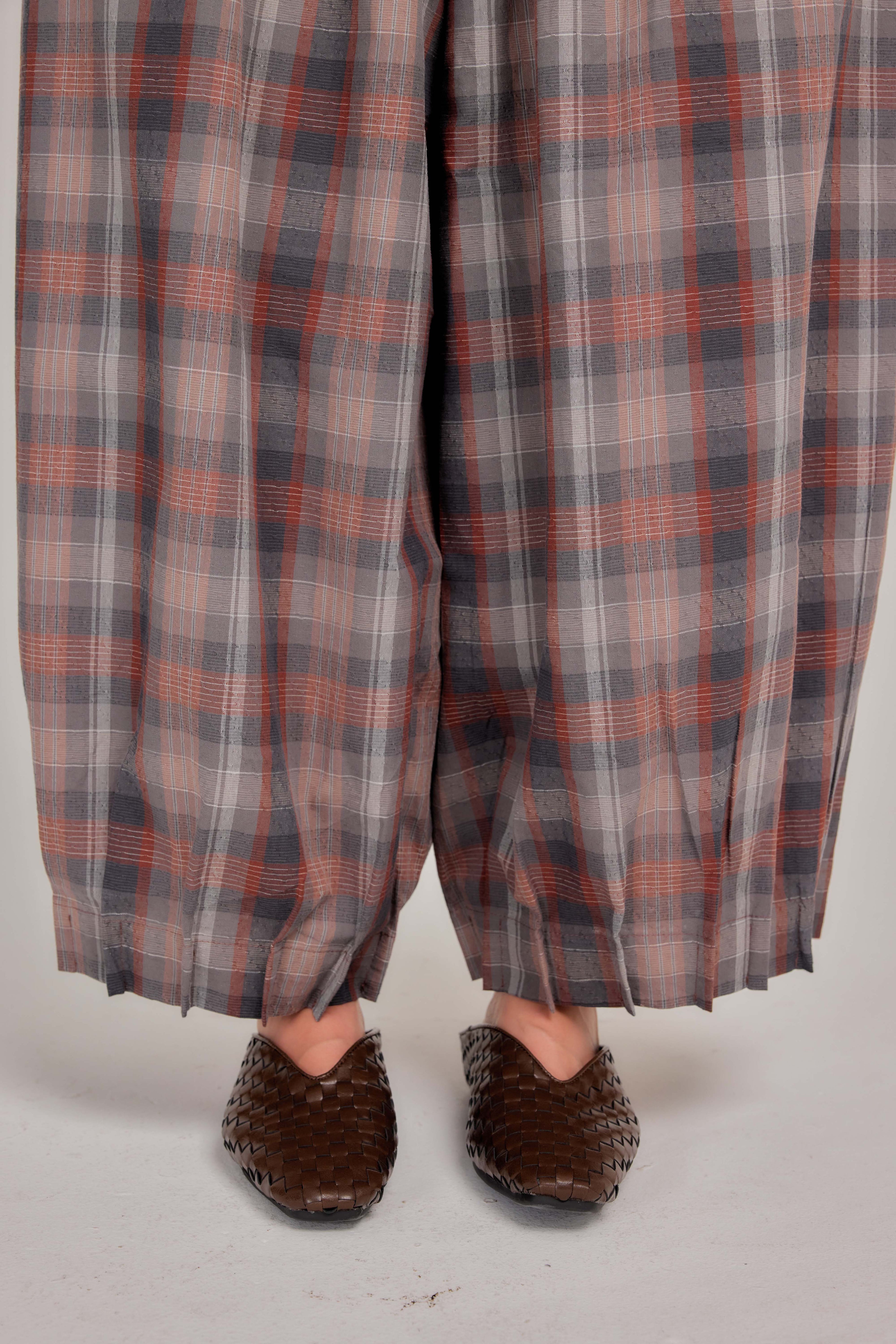 03 - Mauve Ash - Pleated Barrel-leg Pants