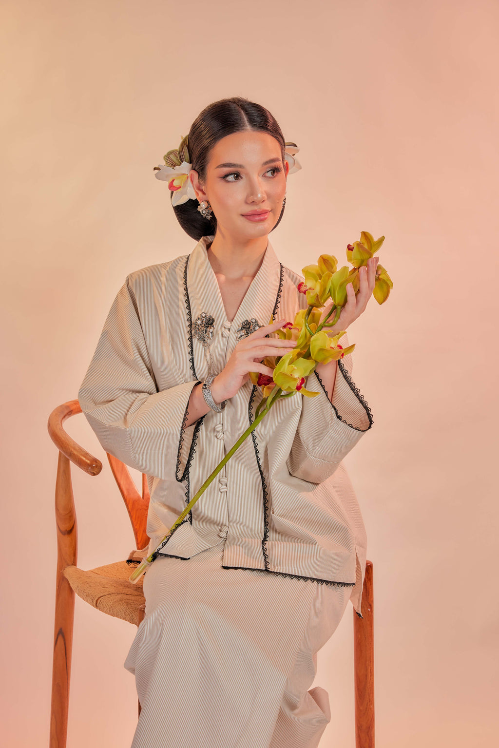 Vanila-Orked Cotton Striped Kebaya with Lace Trim Set