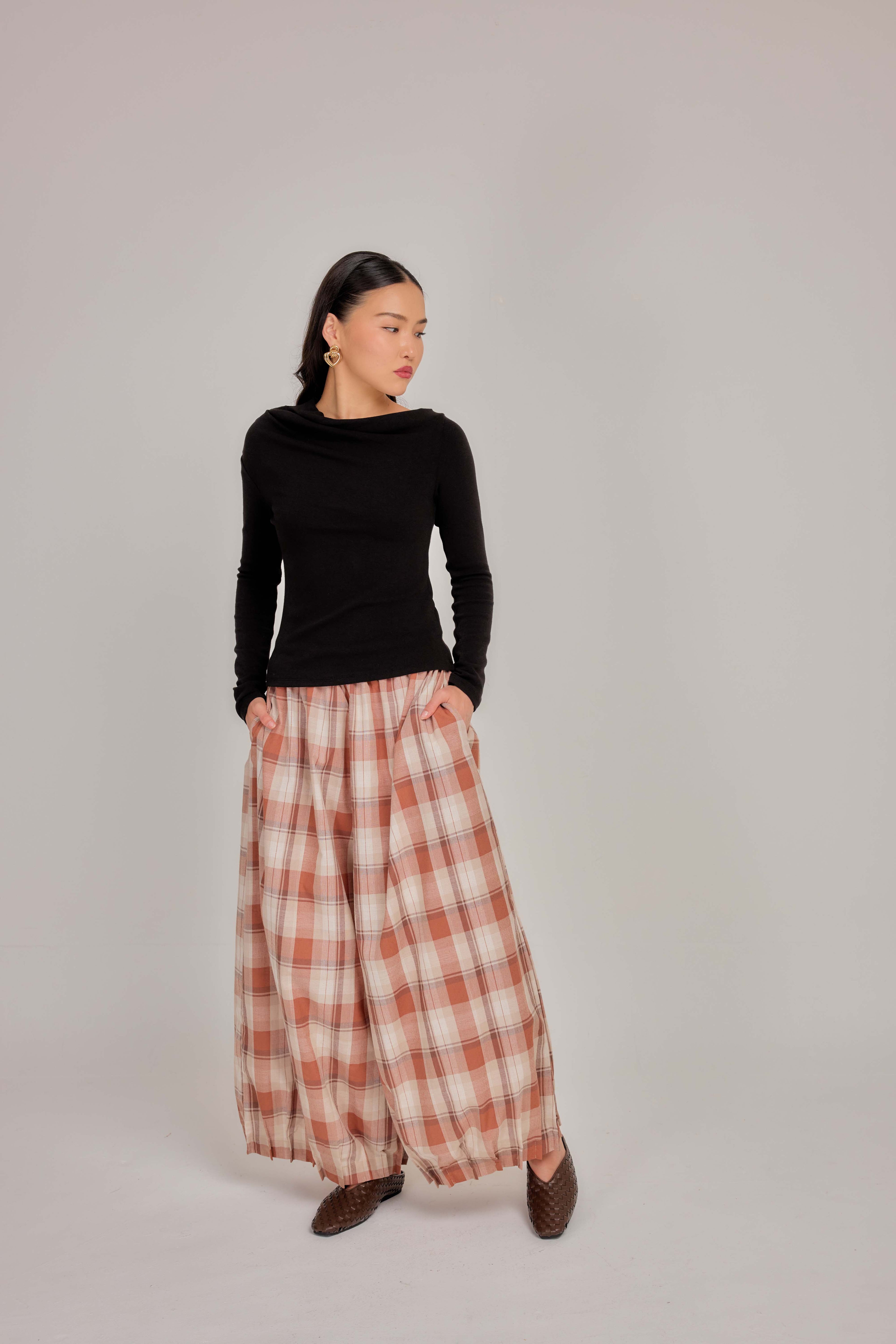 06 - Clay Blush -  Pleated Barrel-leg Pants