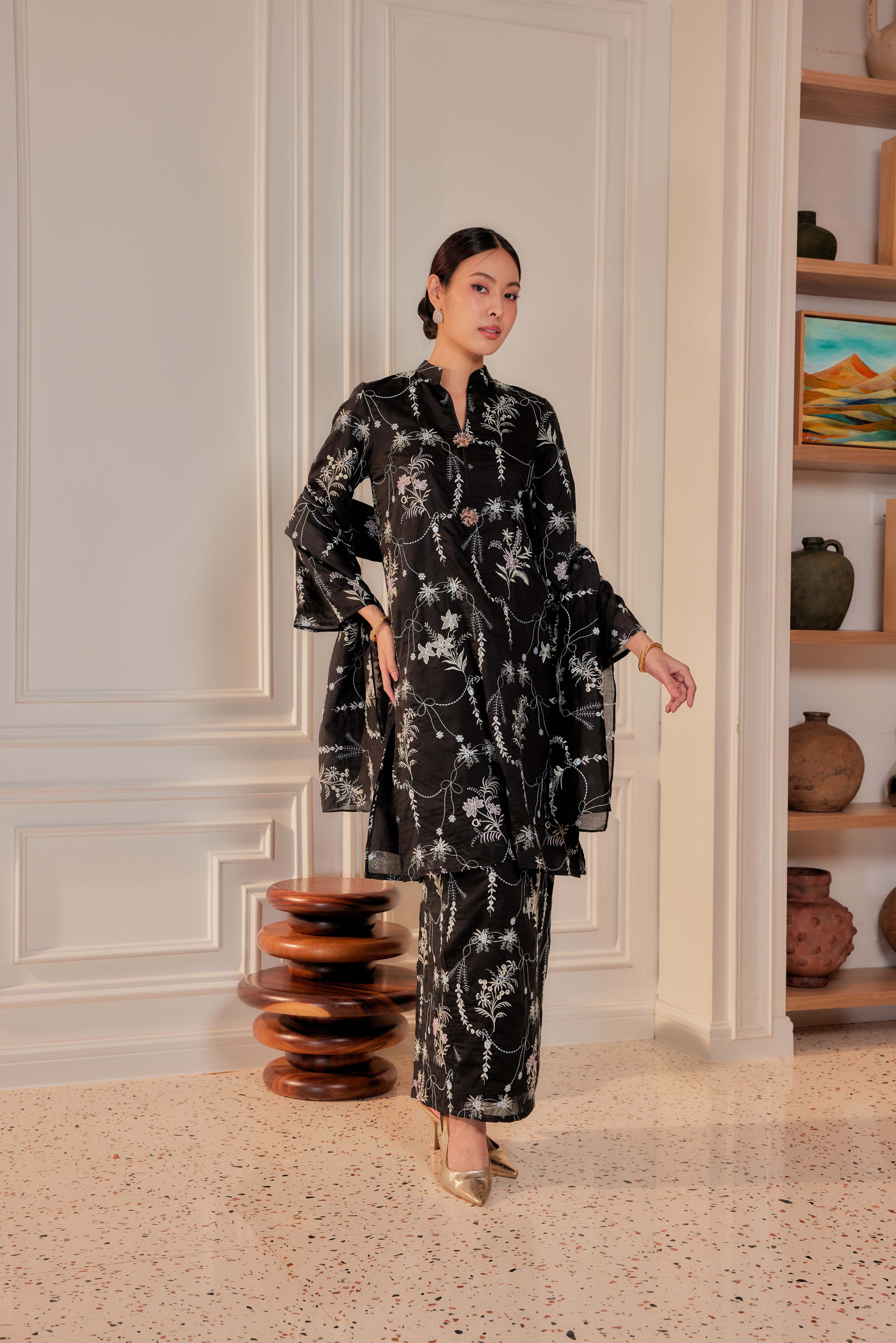 Hitam Manis - Puspa Kurung Labuh (Fully Lined)