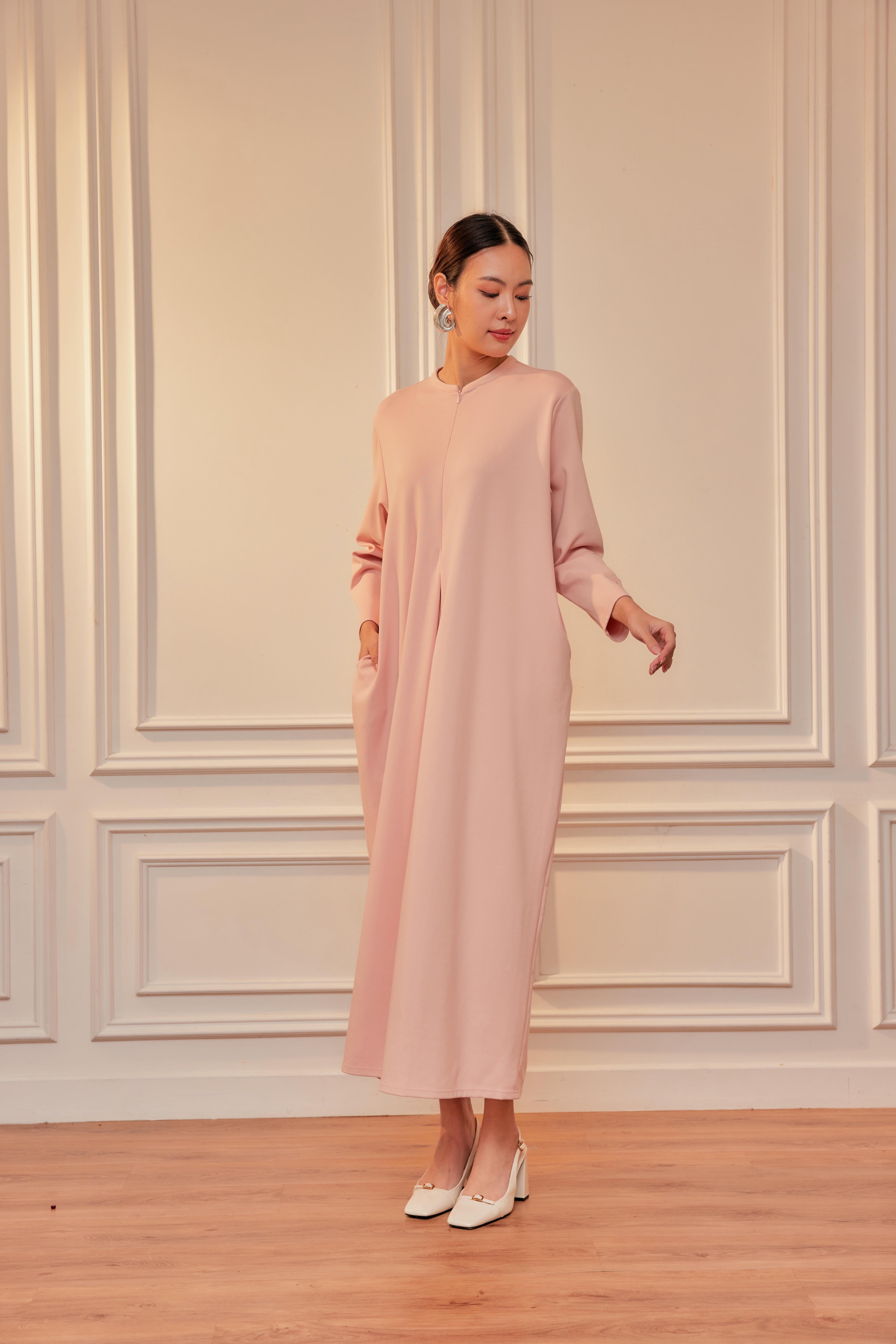 Smooth Stretch Cotton Dress Tee with Front Zip & Side Pockets Caftanist Smooth Stretch Cotton Dress Tee with Front Zip & Side Pockets Caftanist