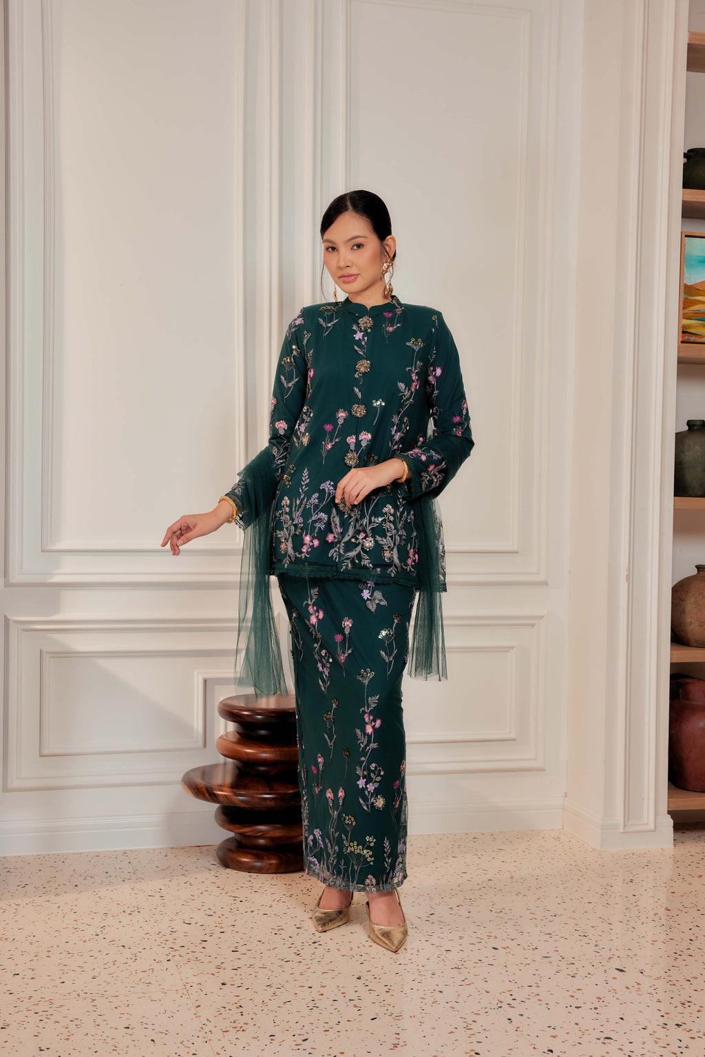 Emerald Green - Dian Embellished Kebarung with Embroidery Lace Trim