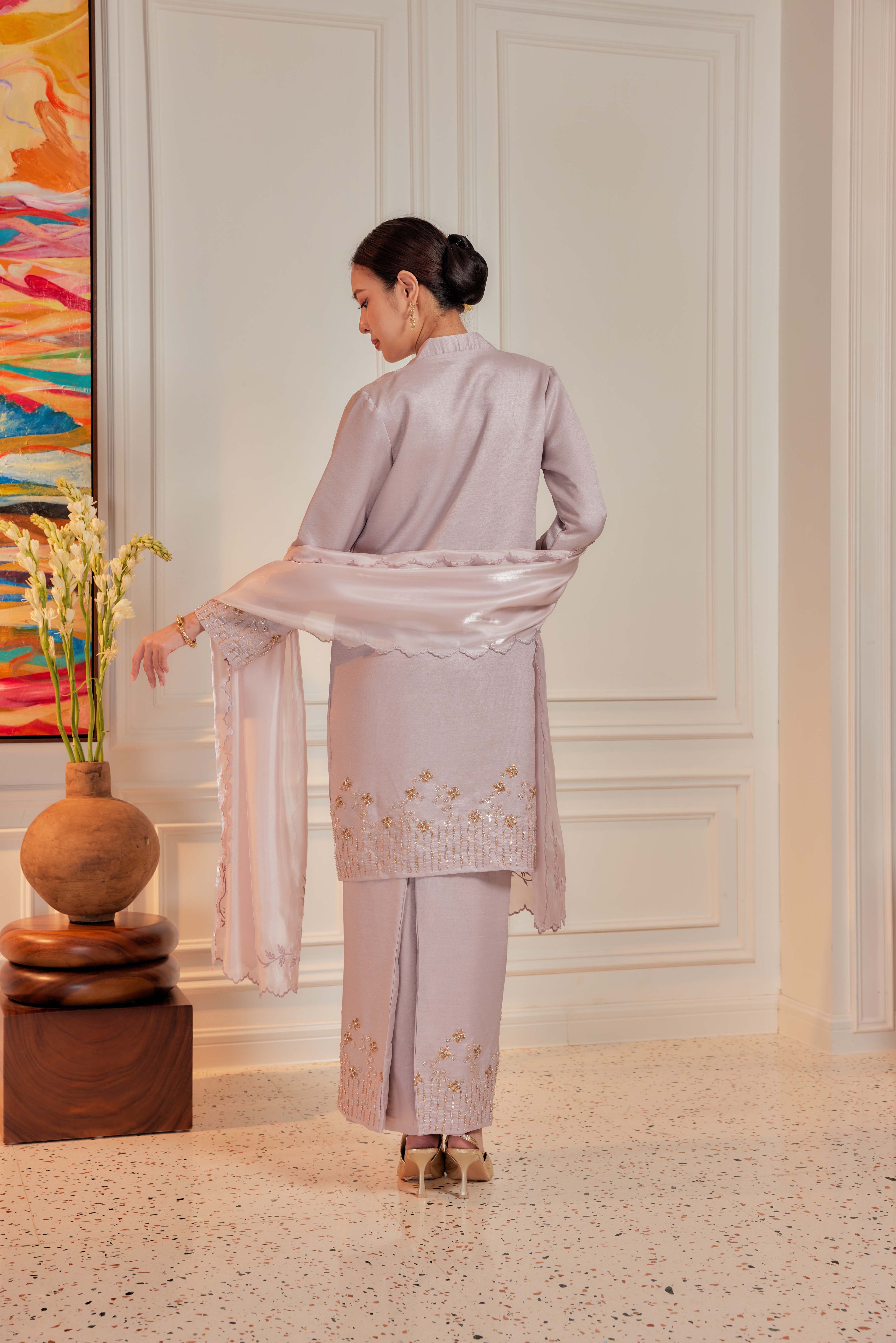 Heirloom Lilac - Bidasari Beaded Bunga Tabur Motif Kebarung (Fully Lined)