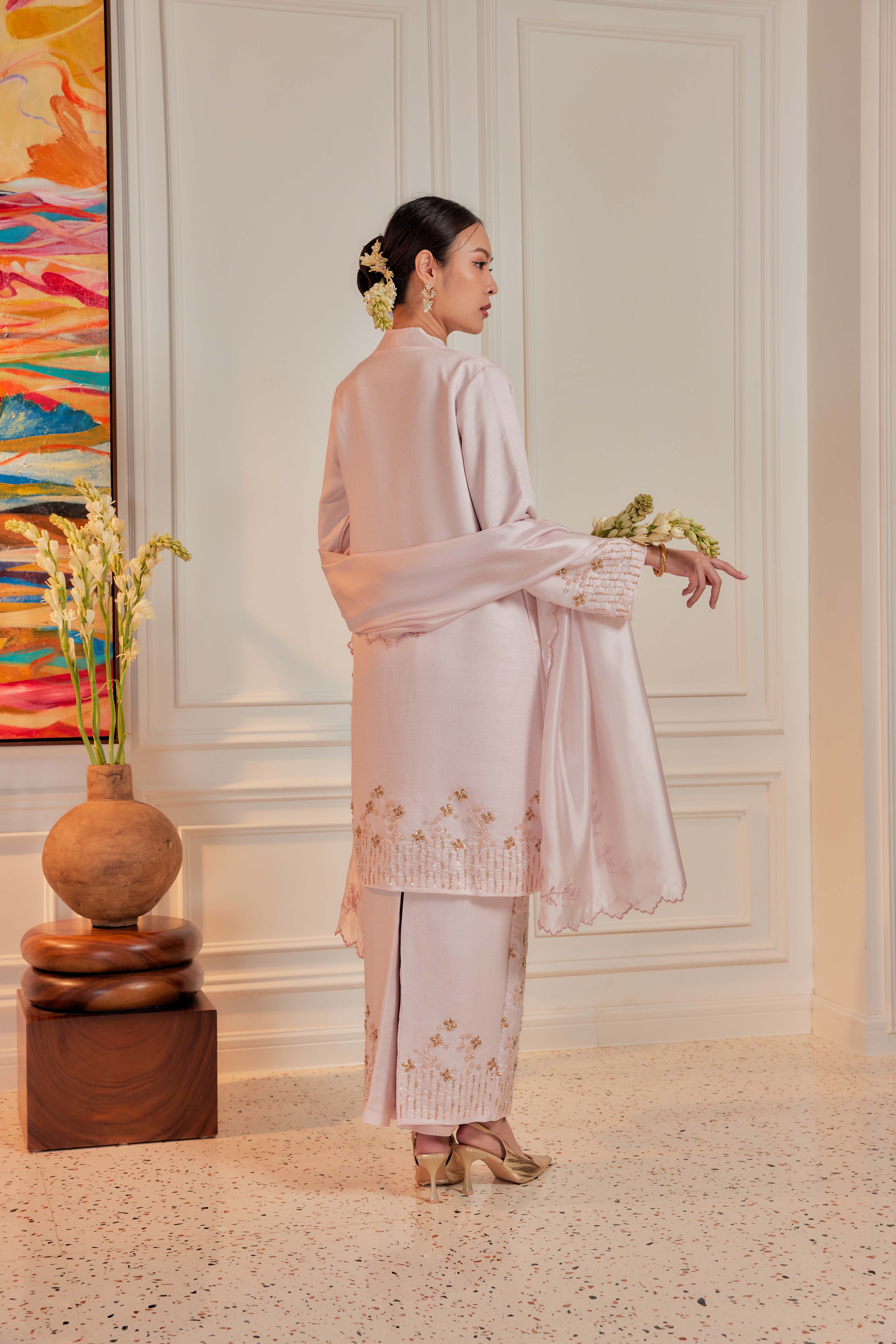 Petal Pink - Bidasari Beaded Bunga Tabur Motif Kebarung (Fully Lined)