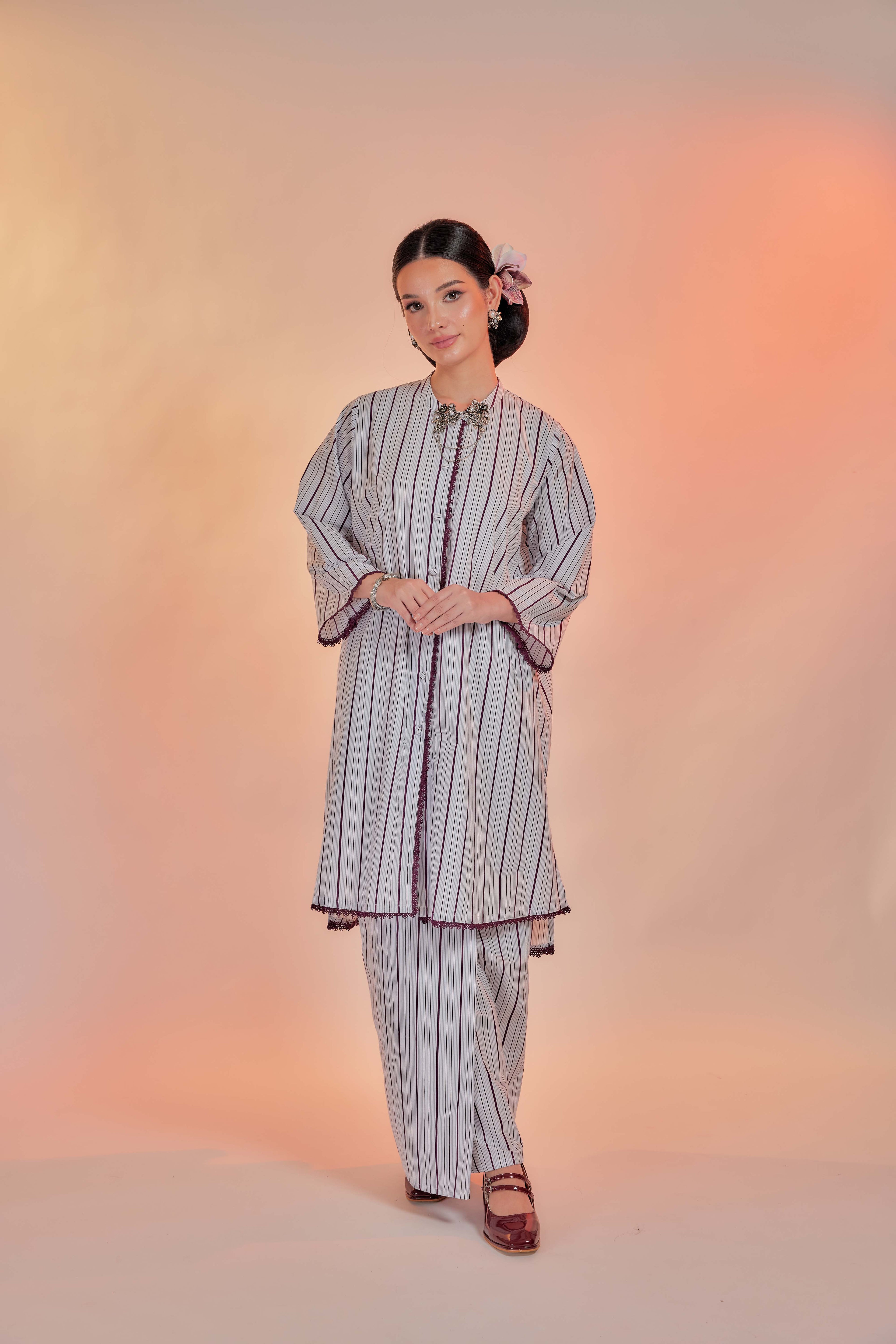 Ijas-Airis Cotton Striped Kebarung with Lace Trim Set